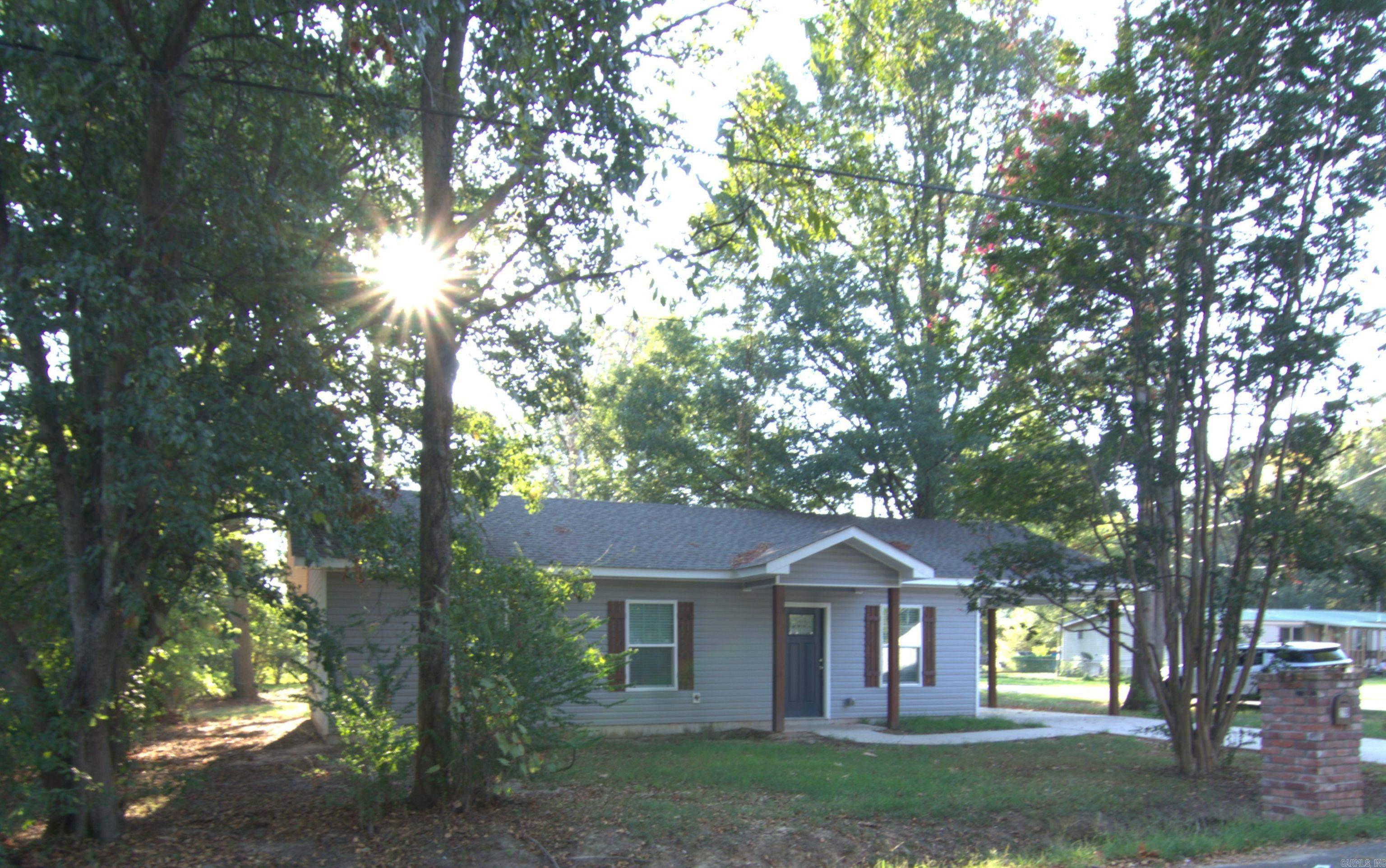 219 Washington Street Property Photo 1