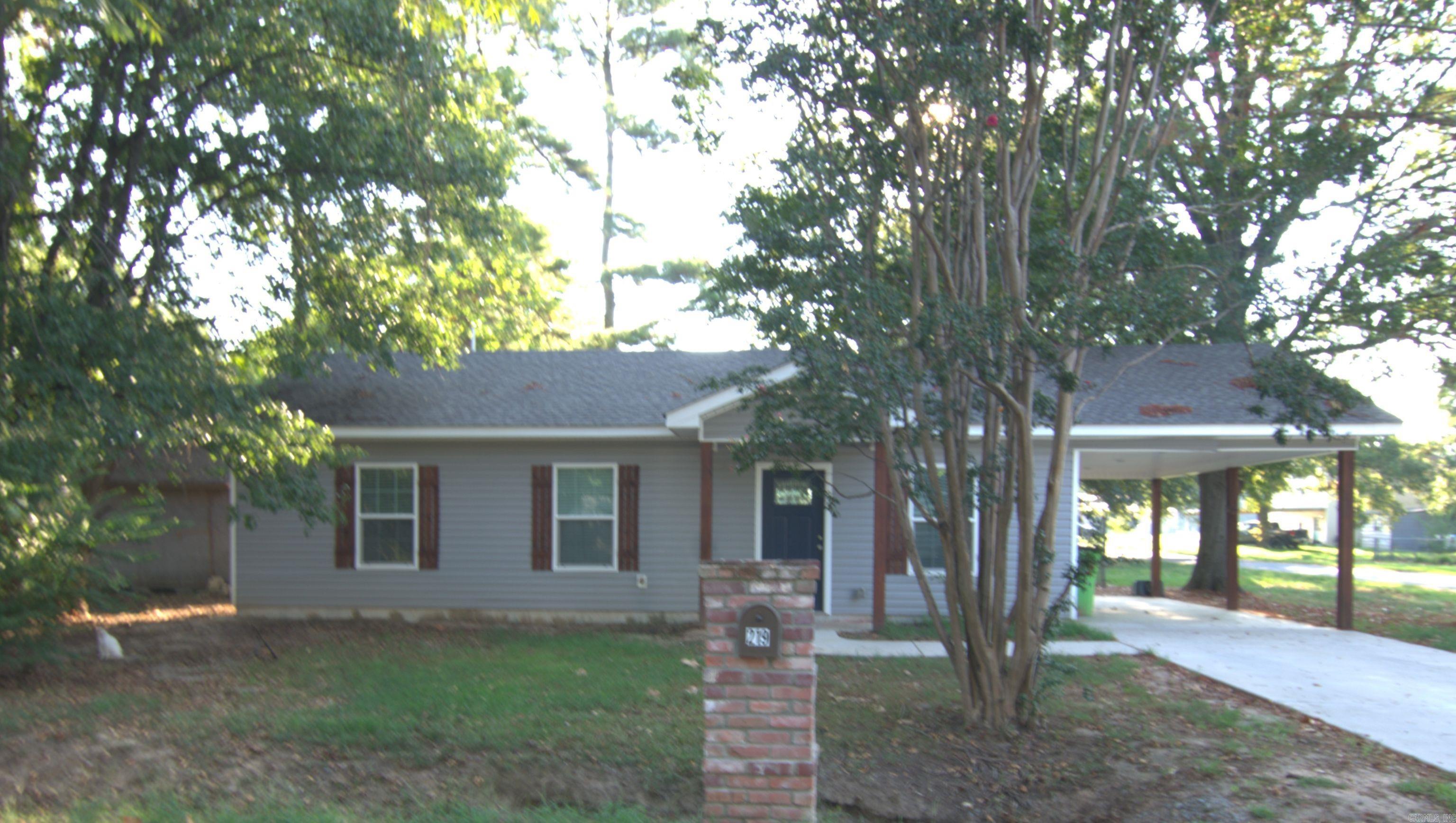 219 Washington Street Property Photo 3