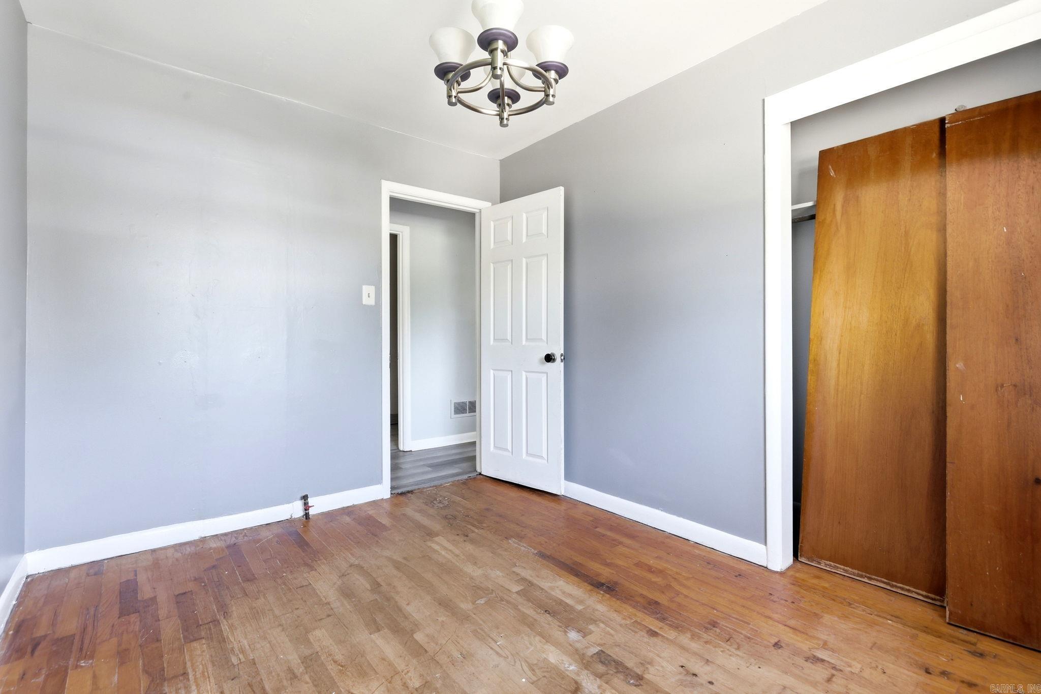 2108 Whyte Drive Property Photo 14