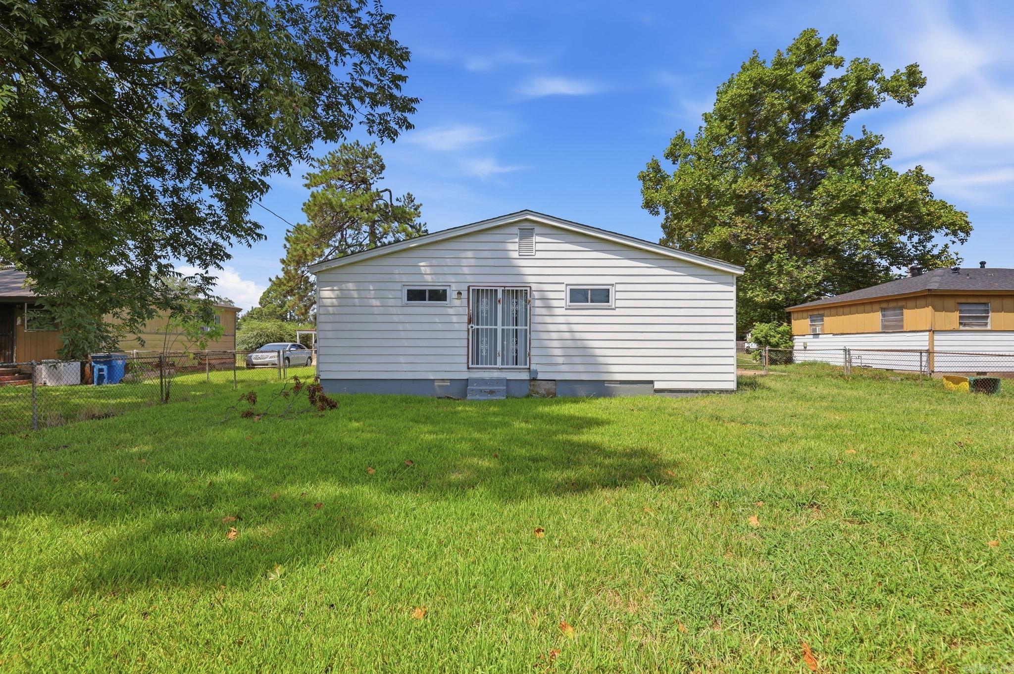 2108 Whyte Drive Property Photo 21