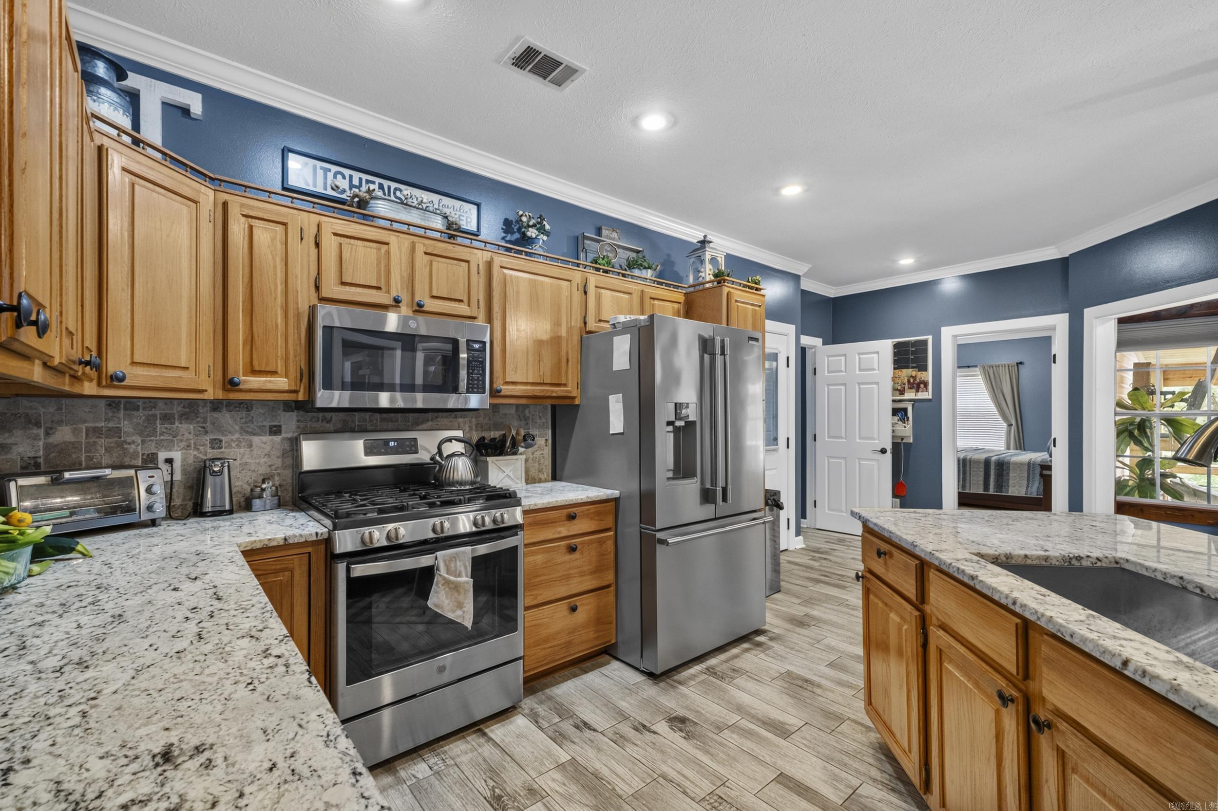 8919 Backpacker Lane Property Photo 4