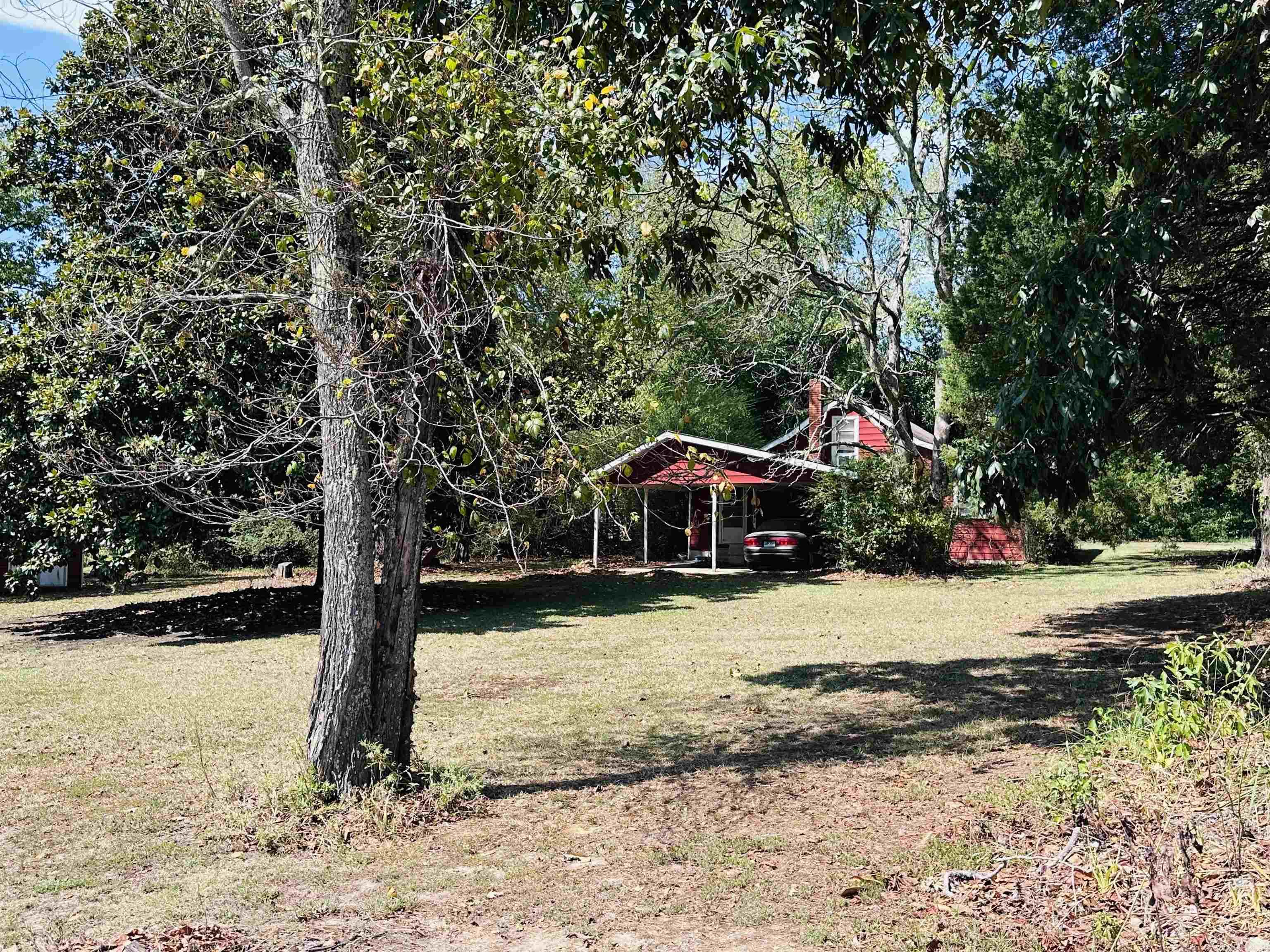 5505 N Detonti Property Photo 2