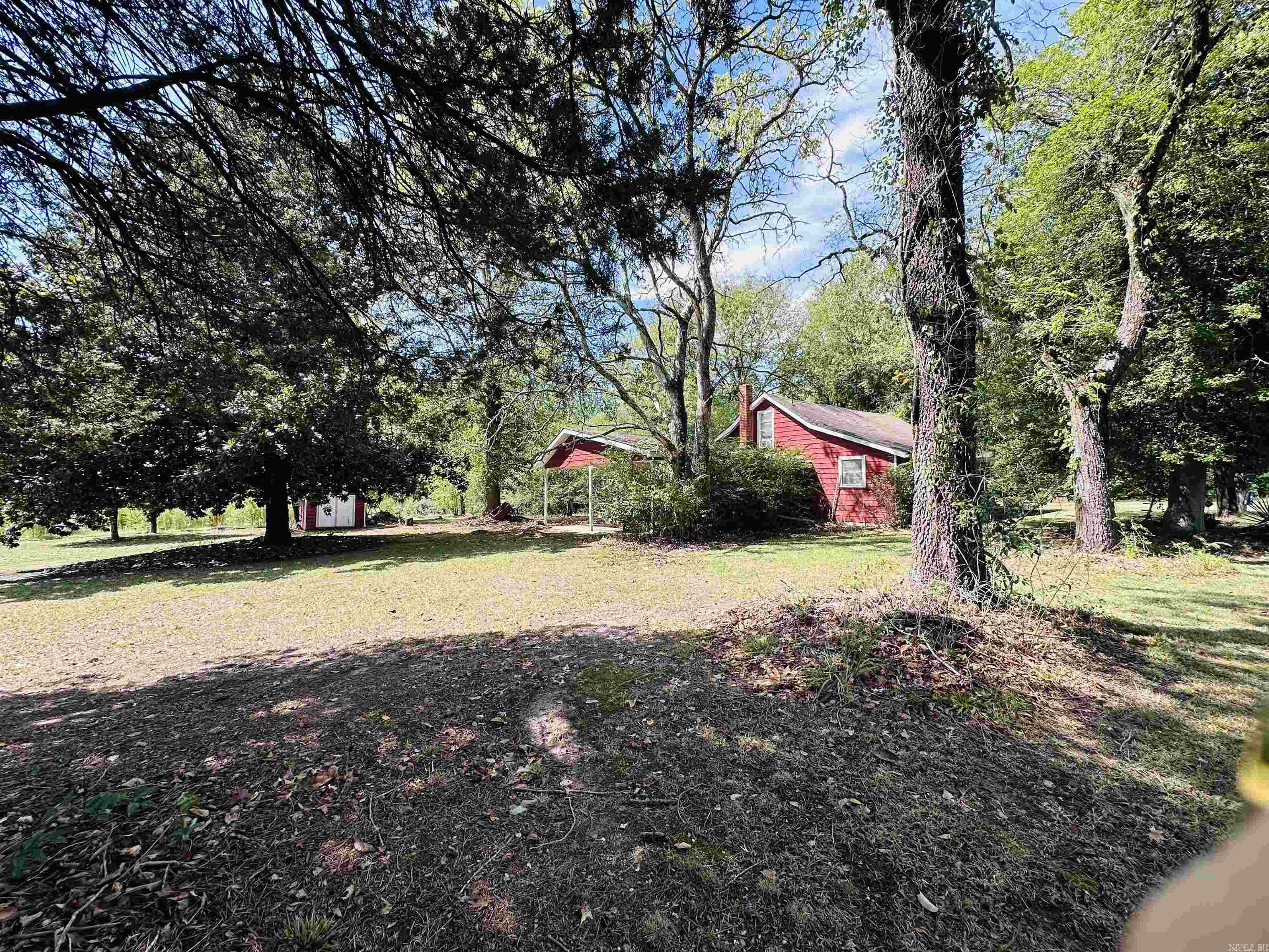 5505 N Detonti Property Photo 8