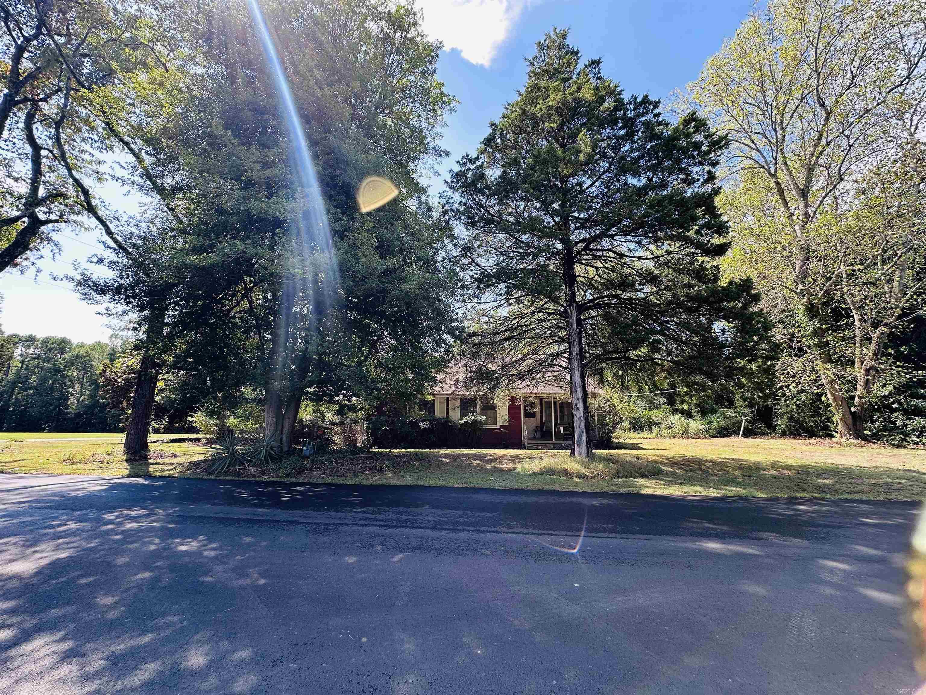 5505 N Detonti Property Photo 10