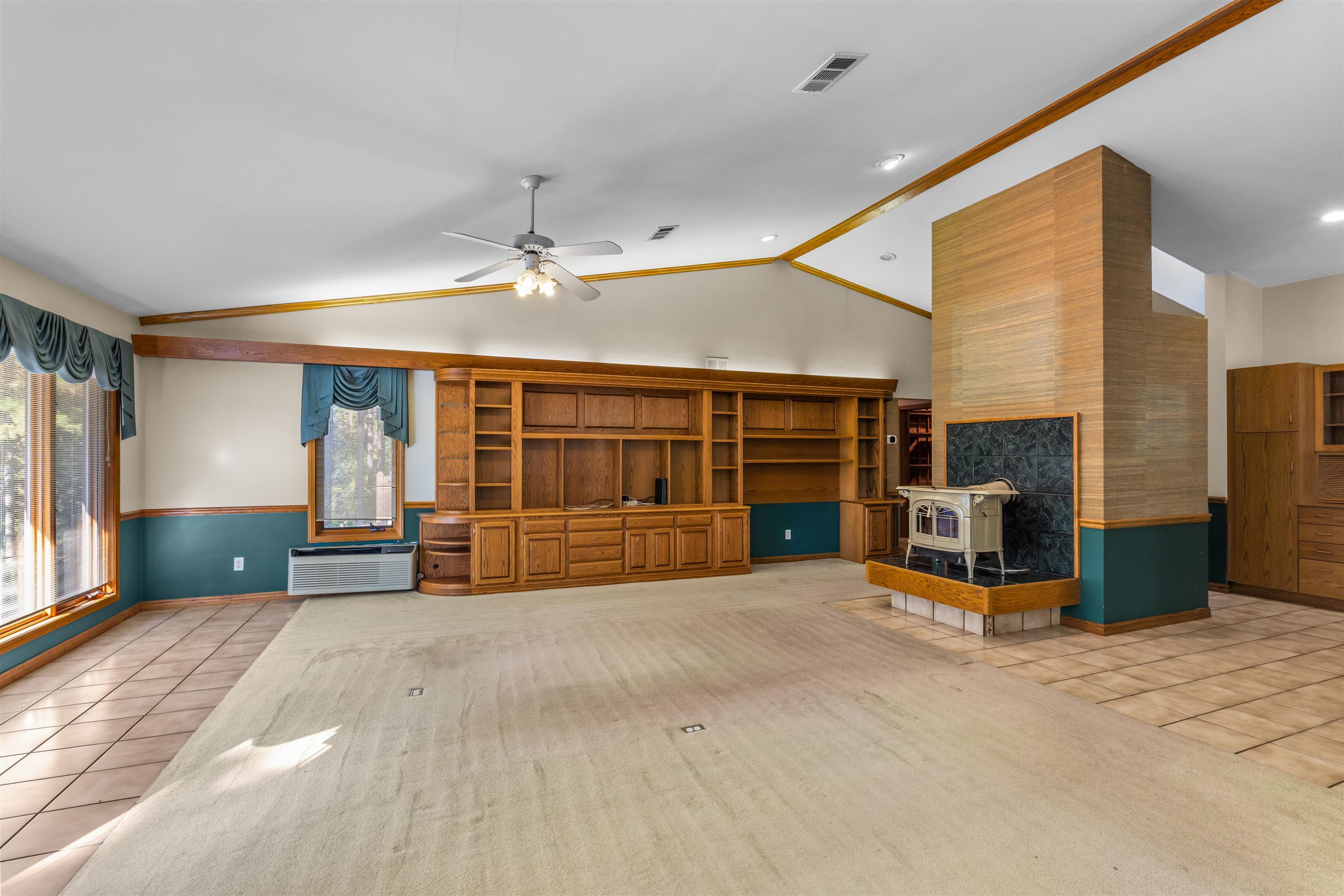 336 Red Lane Property Photo 5