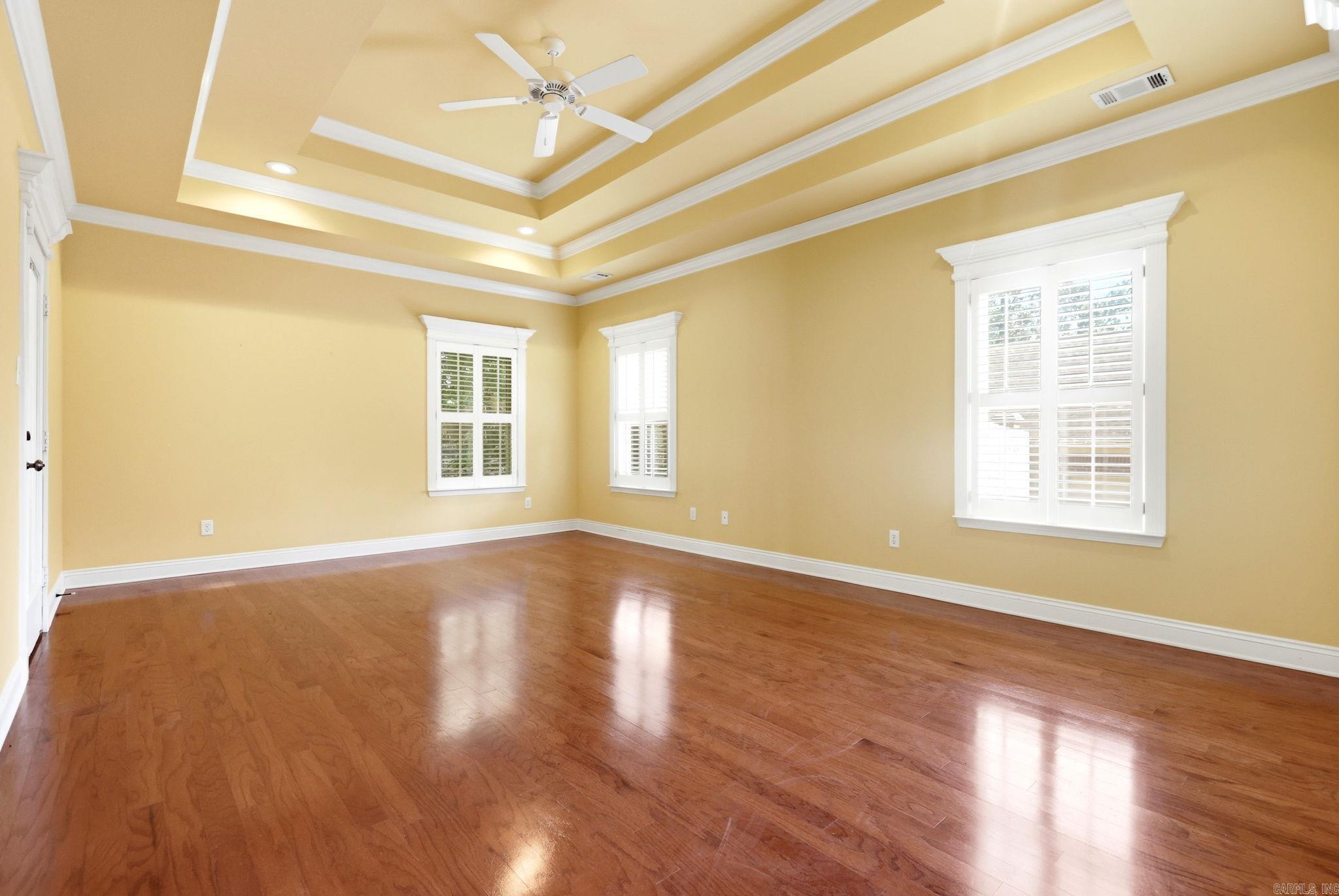 7528 Worth Avenue Property Photo 13