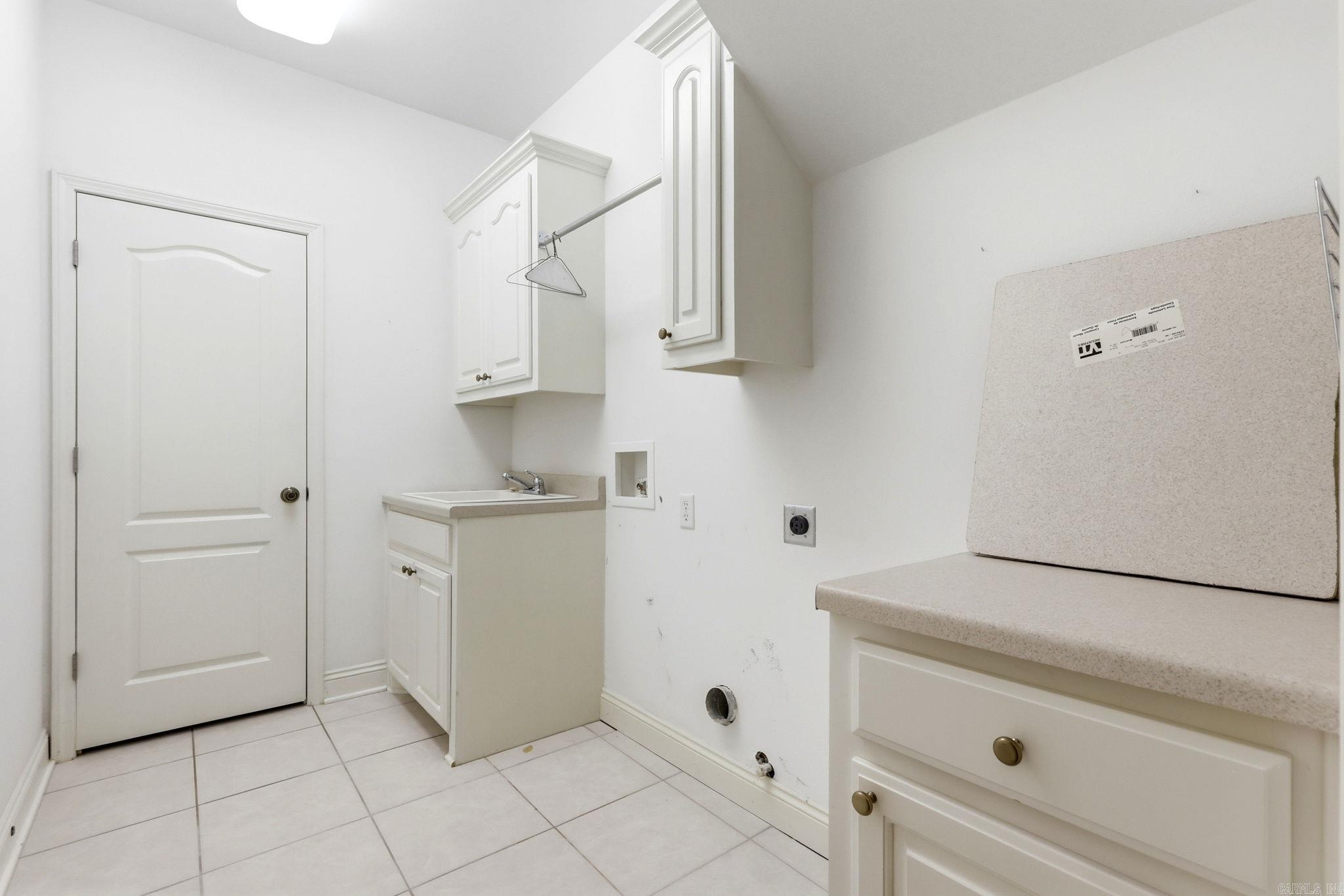 7528 Worth Avenue Property Photo 27