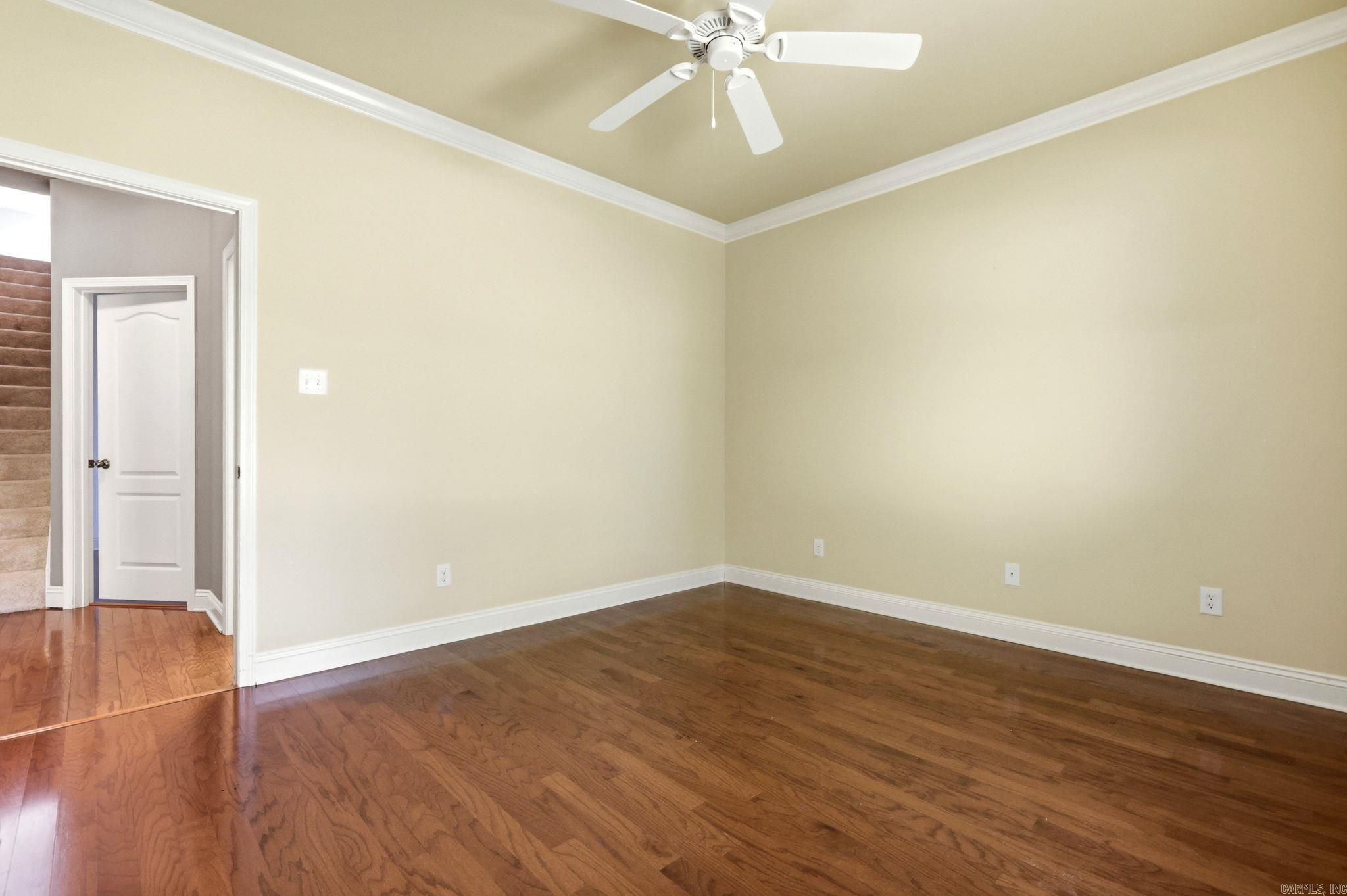 7528 Worth Avenue Property Photo 31