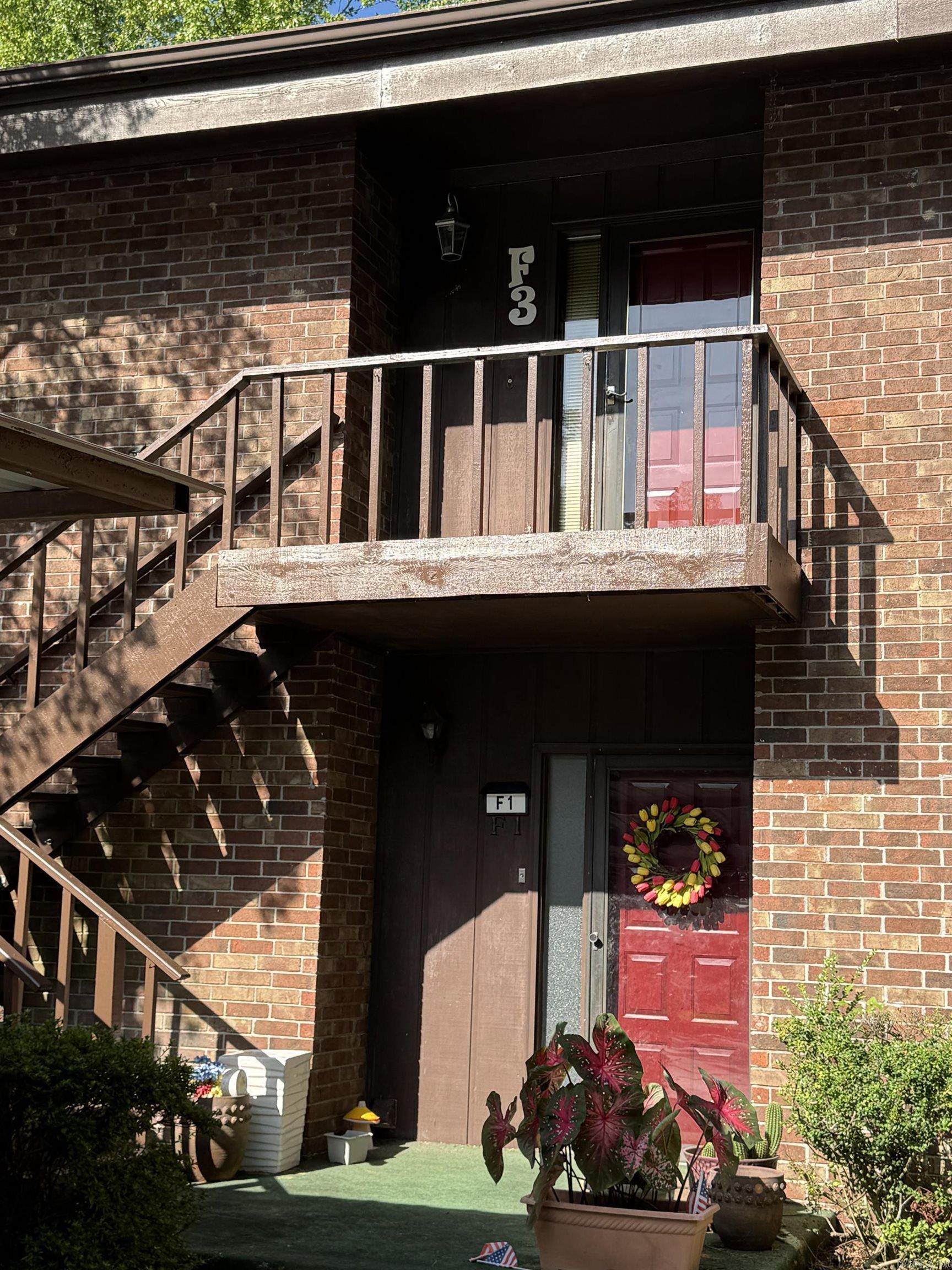 2315 Lakeshore Drive #F3 Property Photo 1