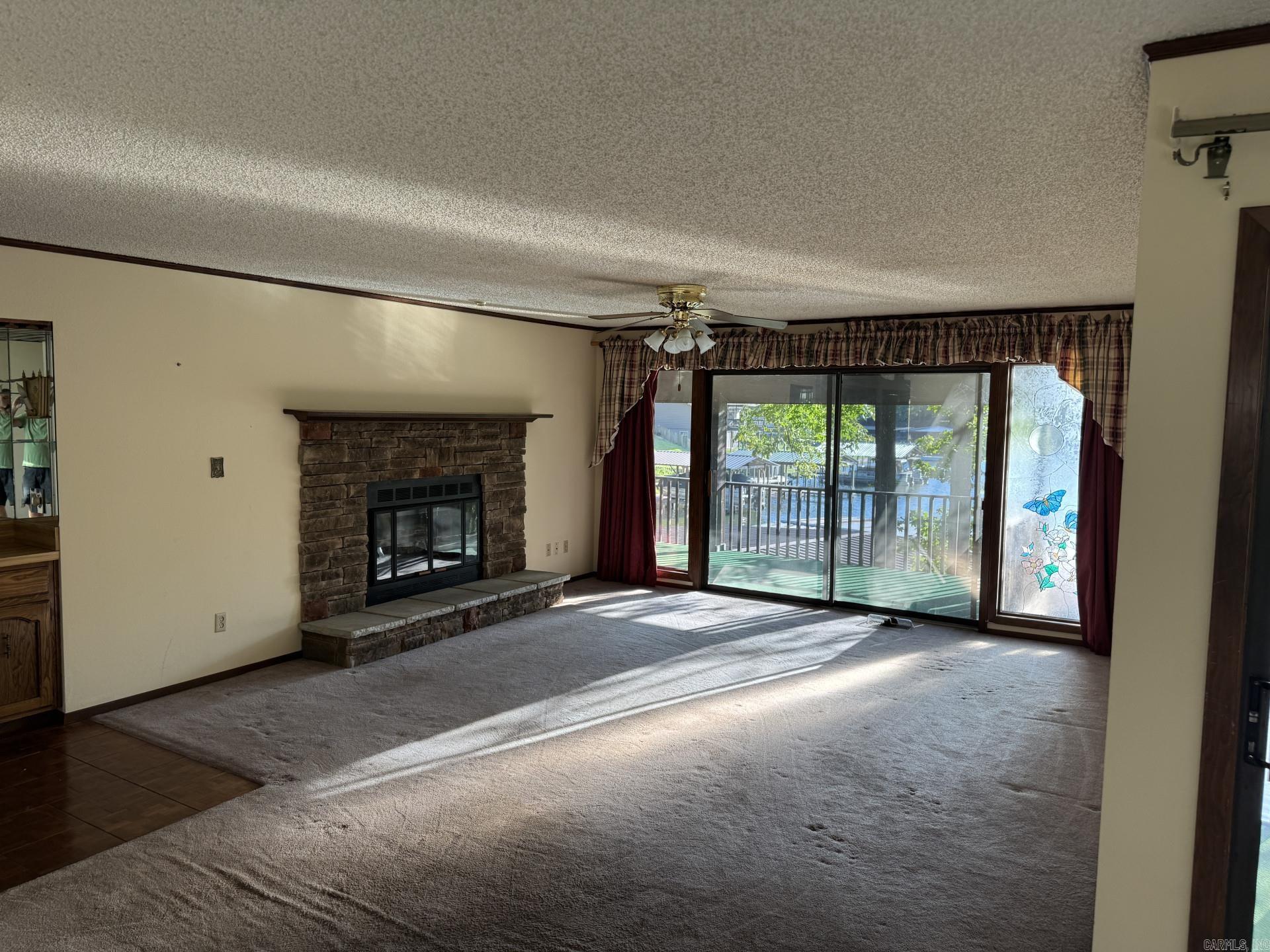2315 Lakeshore Drive #f3 Property Photo 6