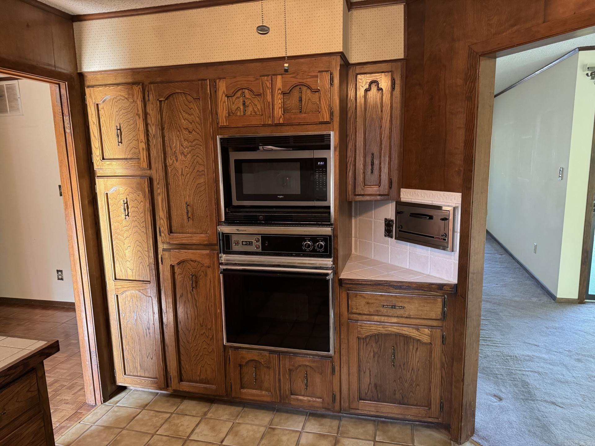2315 Lakeshore Drive #f3 Property Photo 11