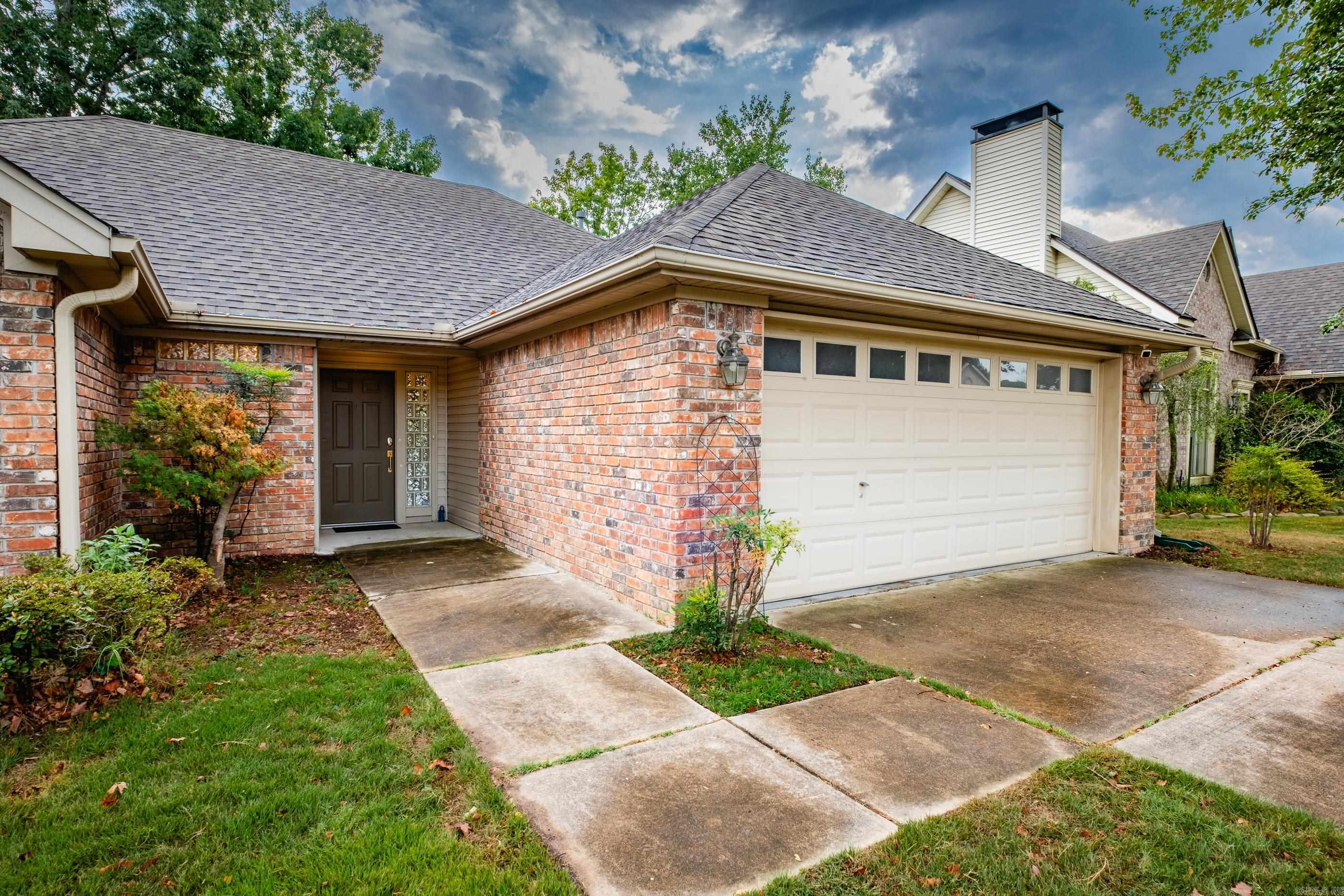 210 Chantilly Circle Property Photo 3
