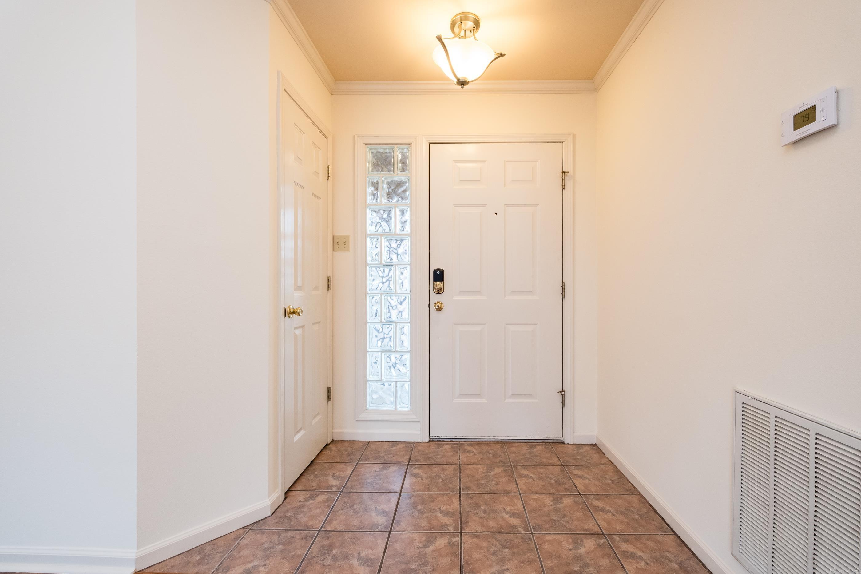 210 Chantilly Circle Property Photo 6