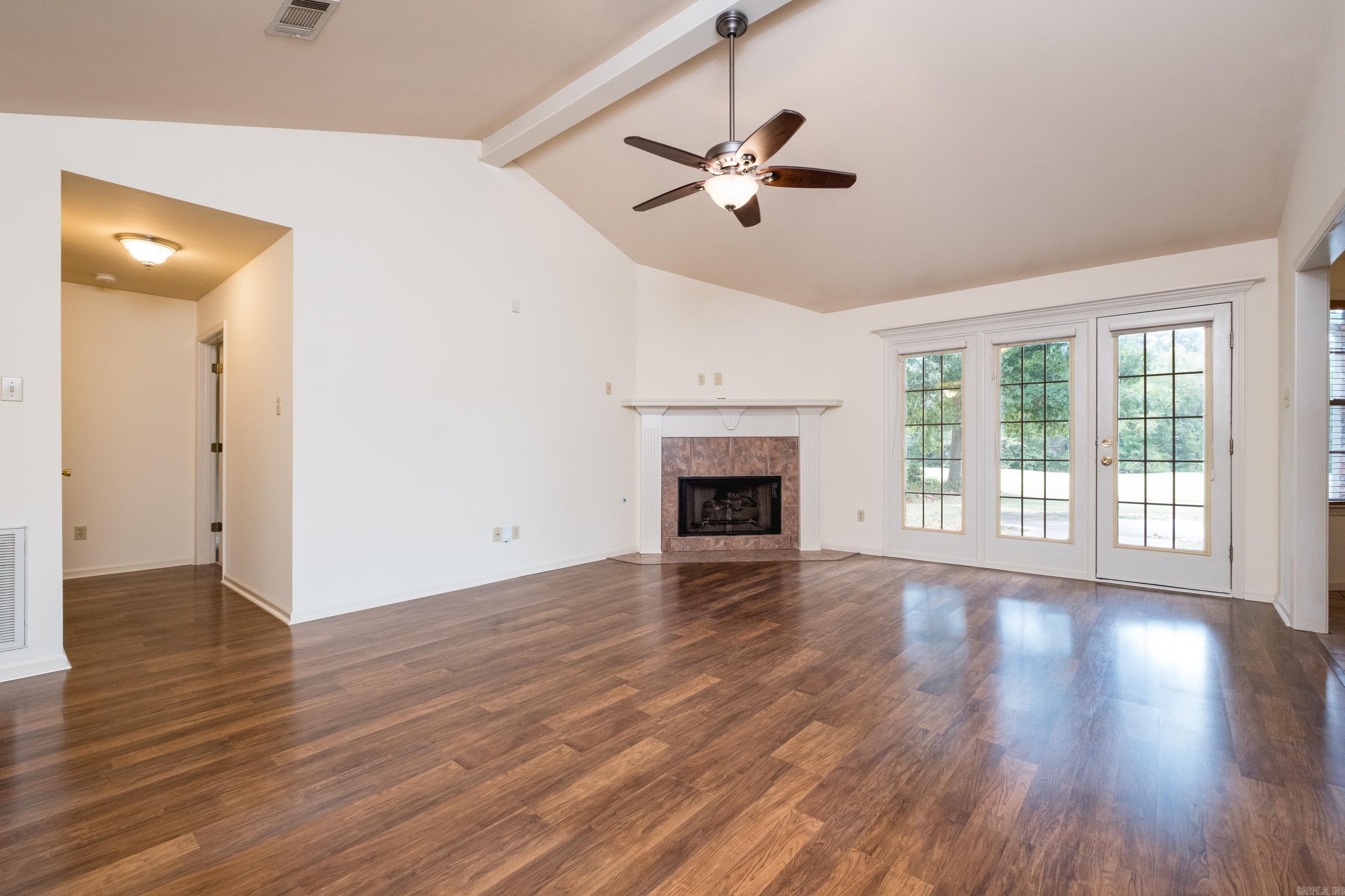210 Chantilly Circle Property Photo 9