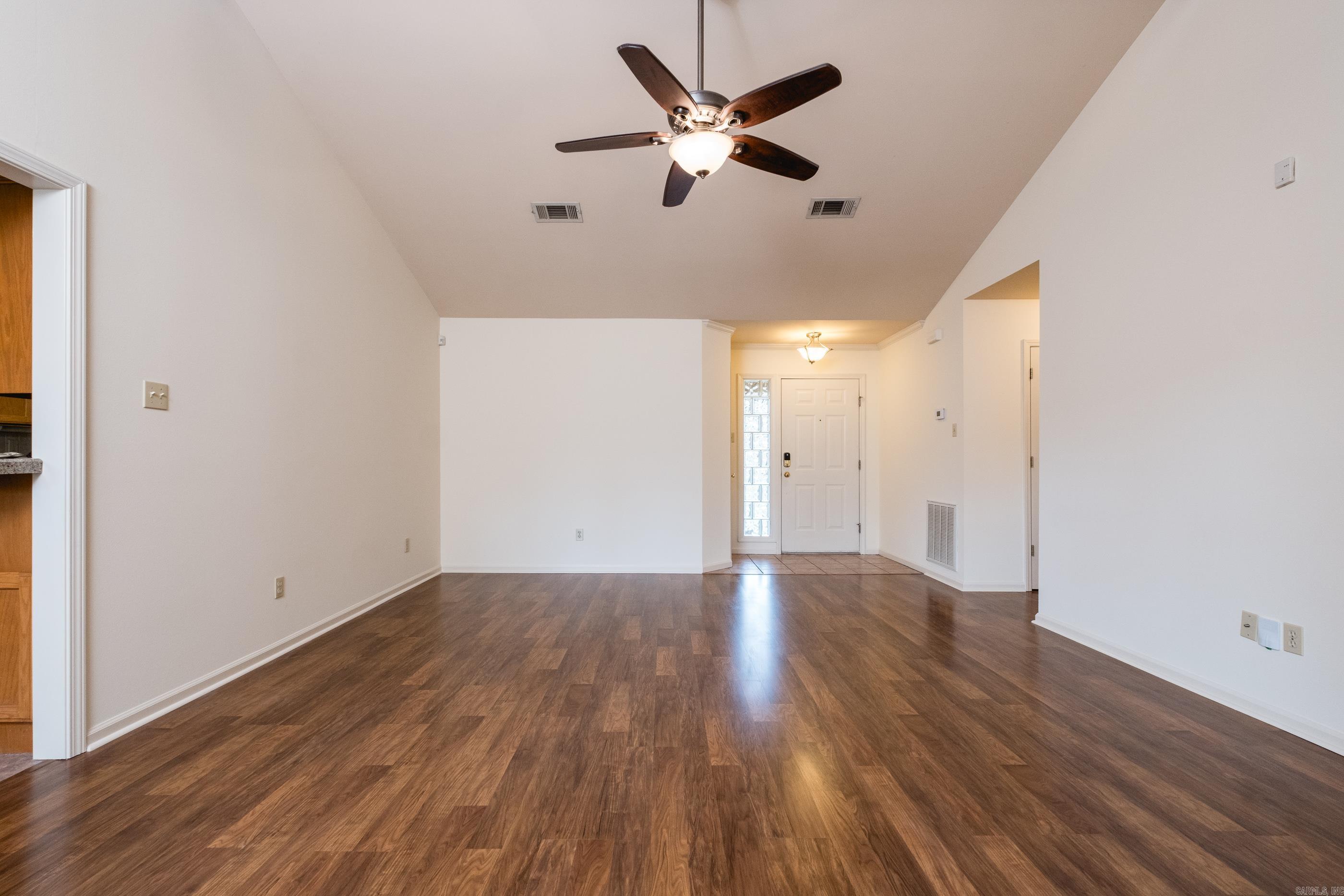 210 Chantilly Circle Property Photo 12