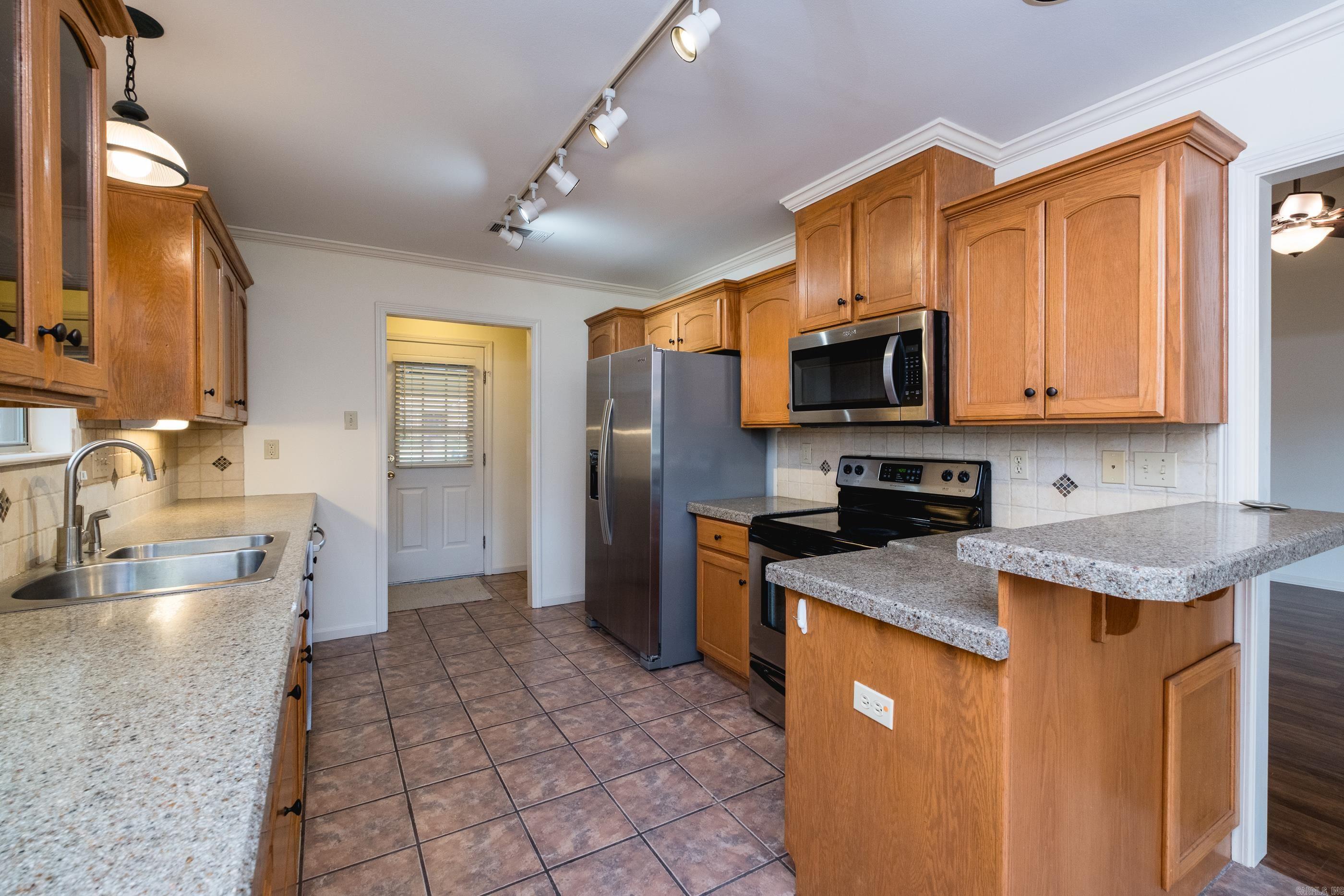 210 Chantilly Circle Property Photo 18