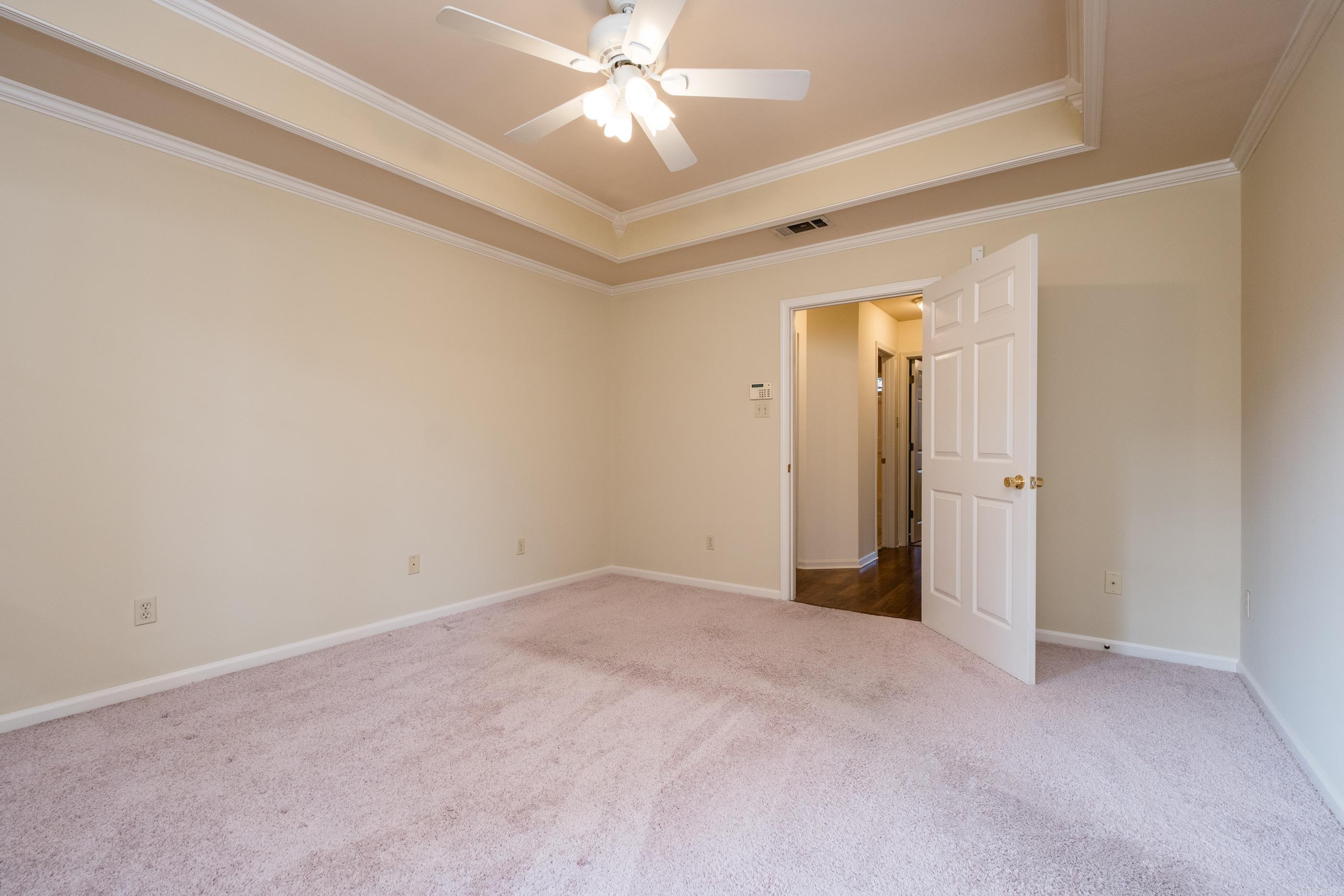 210 Chantilly Circle Property Photo 28