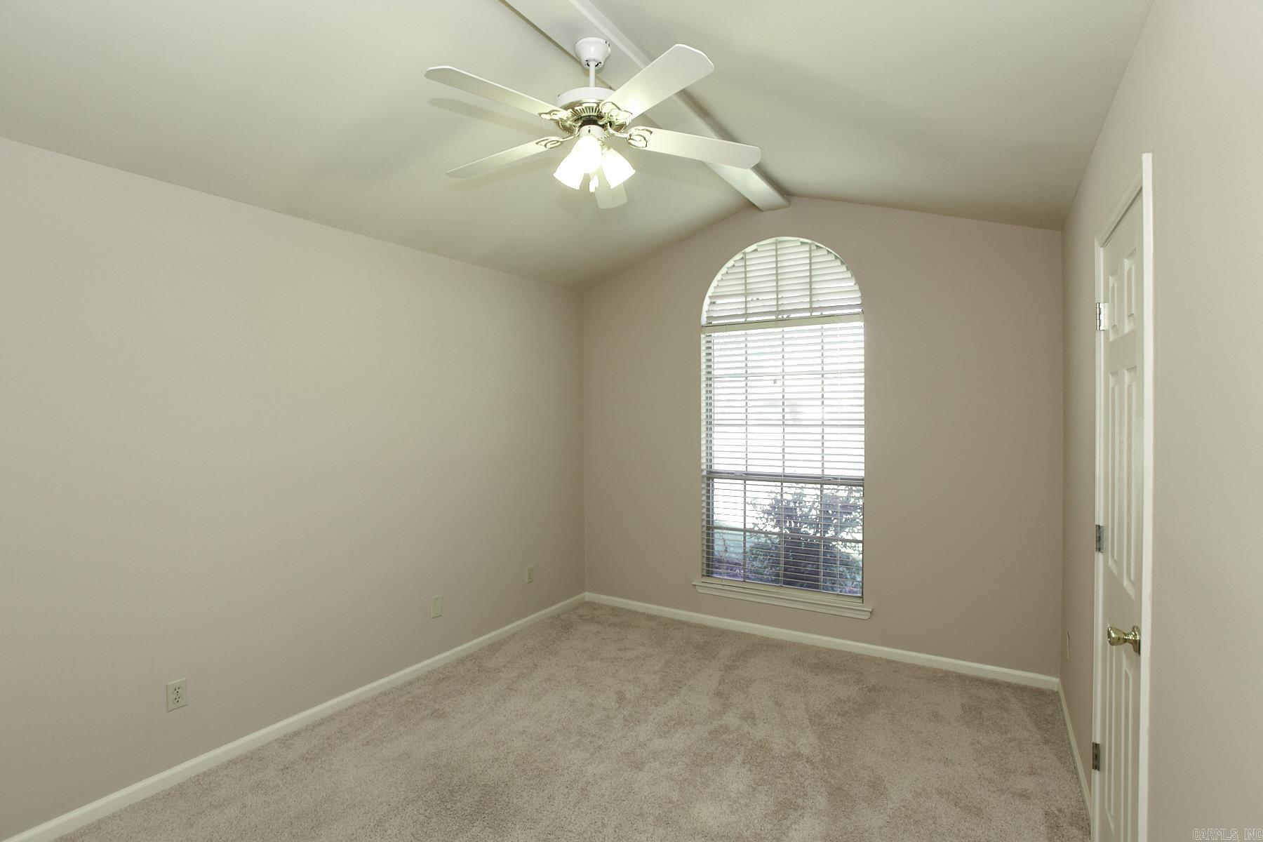 210 Chantilly Circle Property Photo 32
