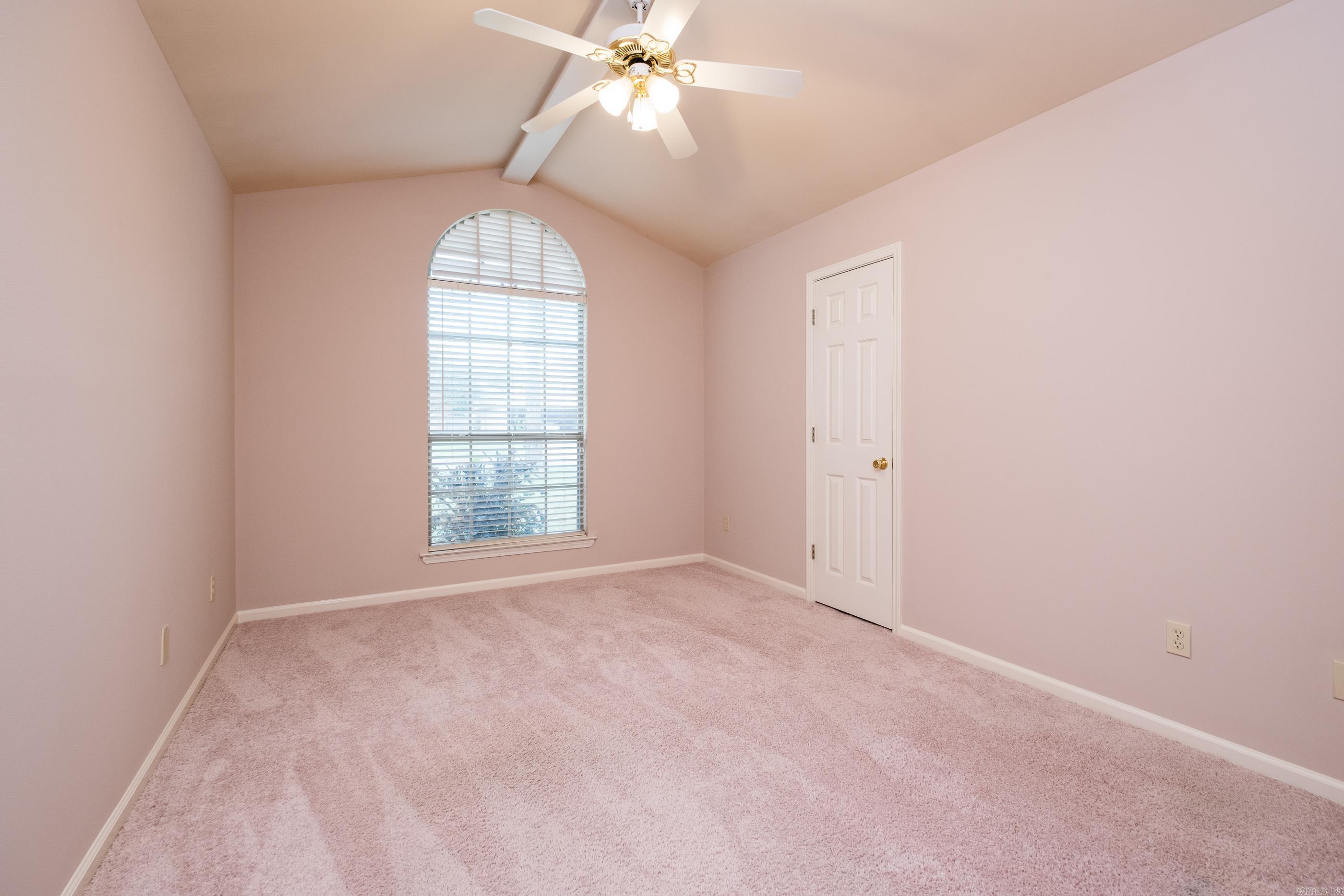 210 Chantilly Circle Property Photo 34