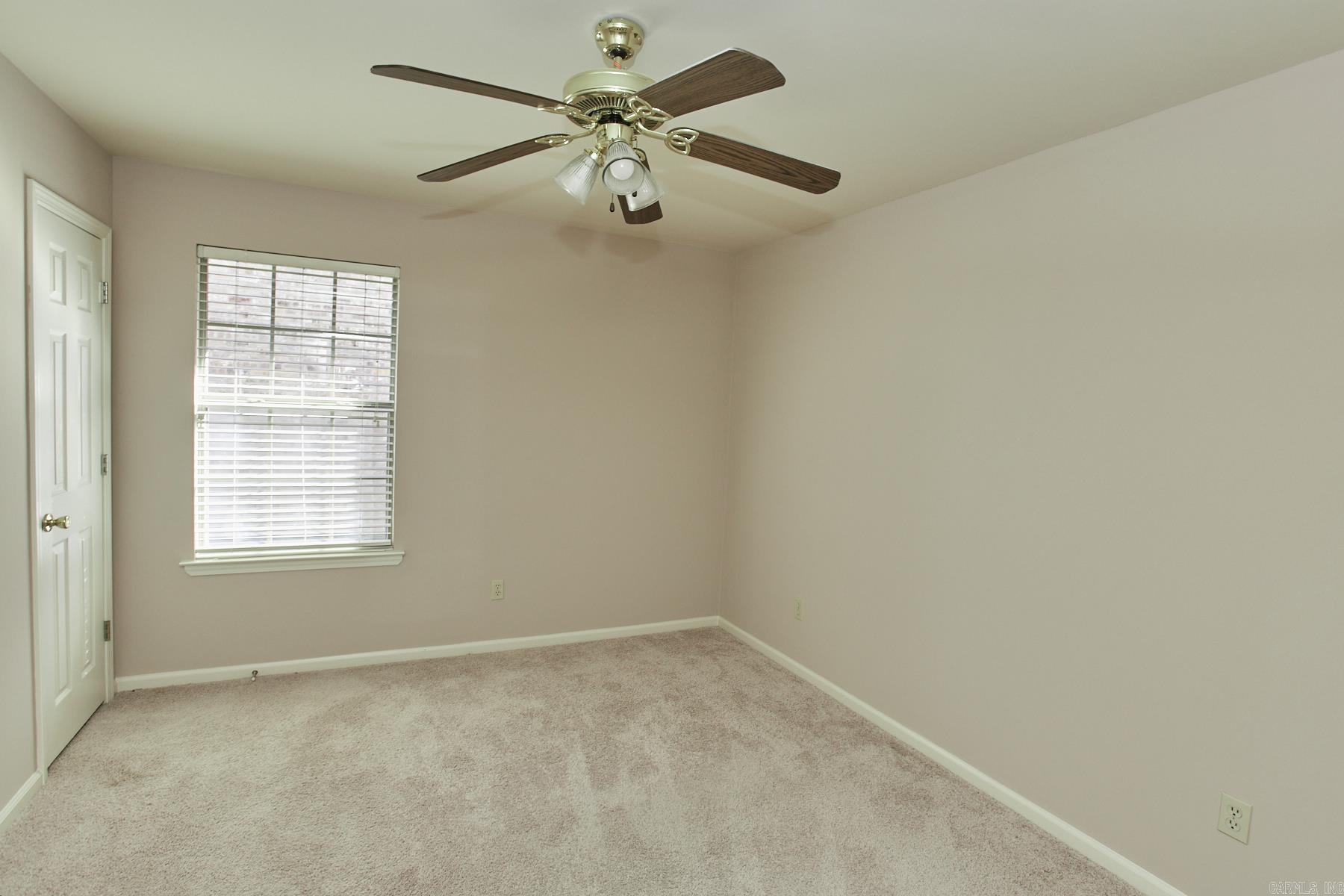 210 Chantilly Circle Property Photo 36