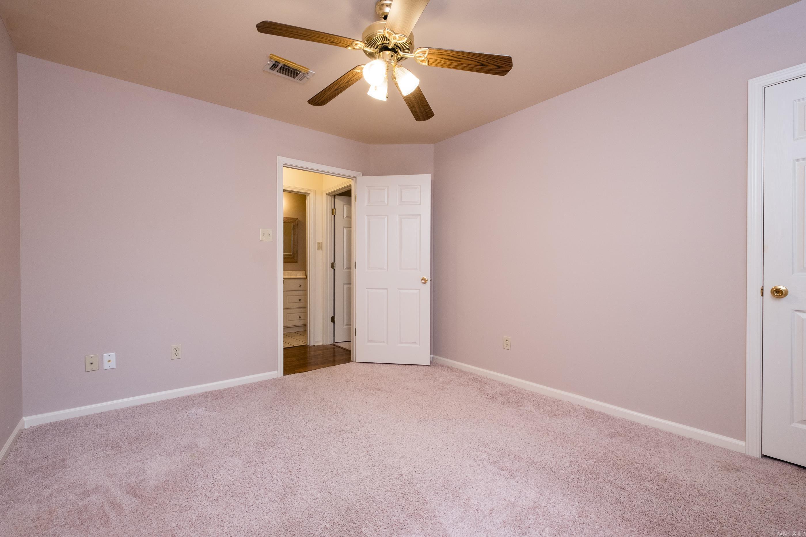 210 Chantilly Circle Property Photo 39
