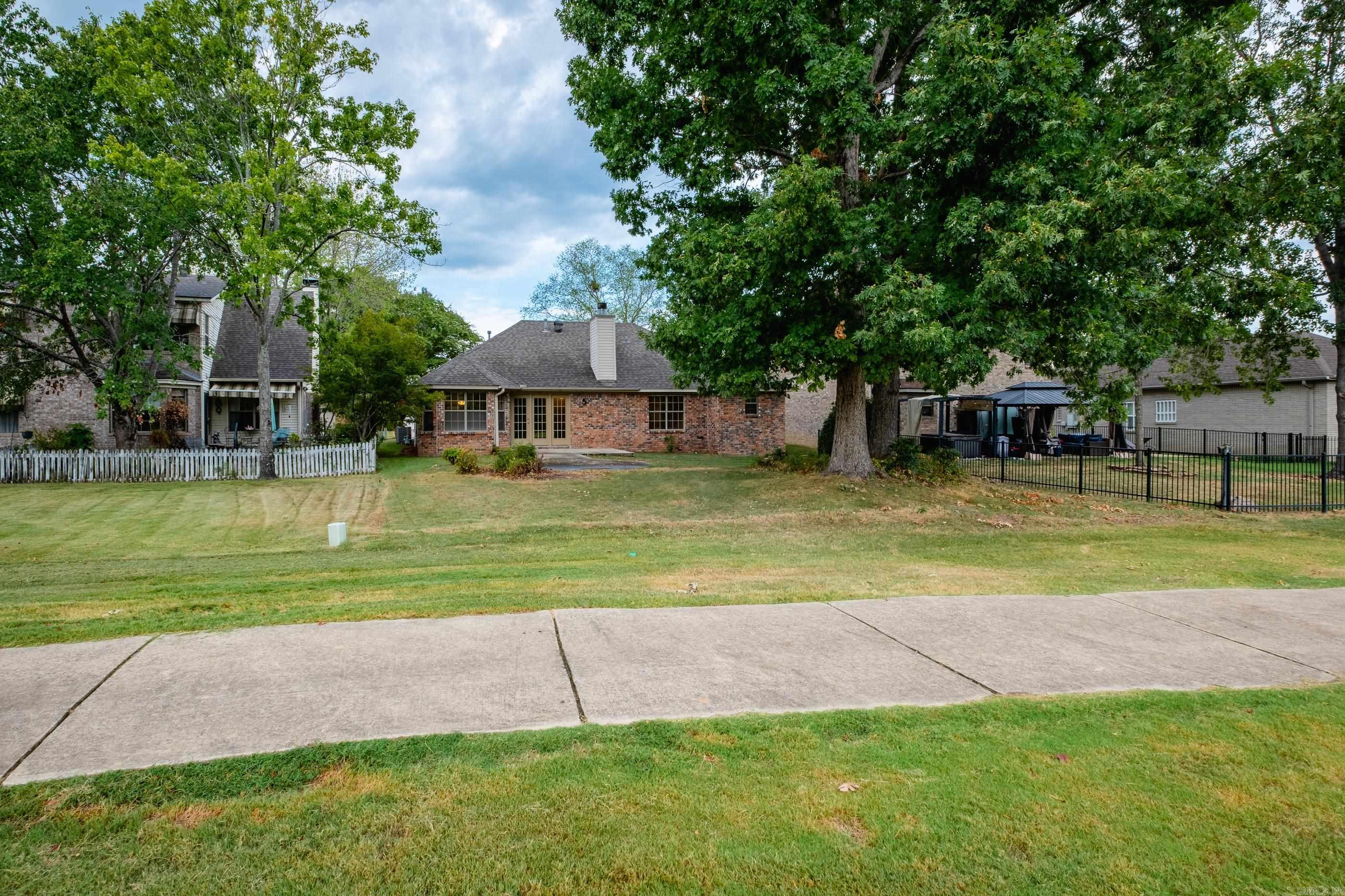 210 Chantilly Circle Property Photo 47