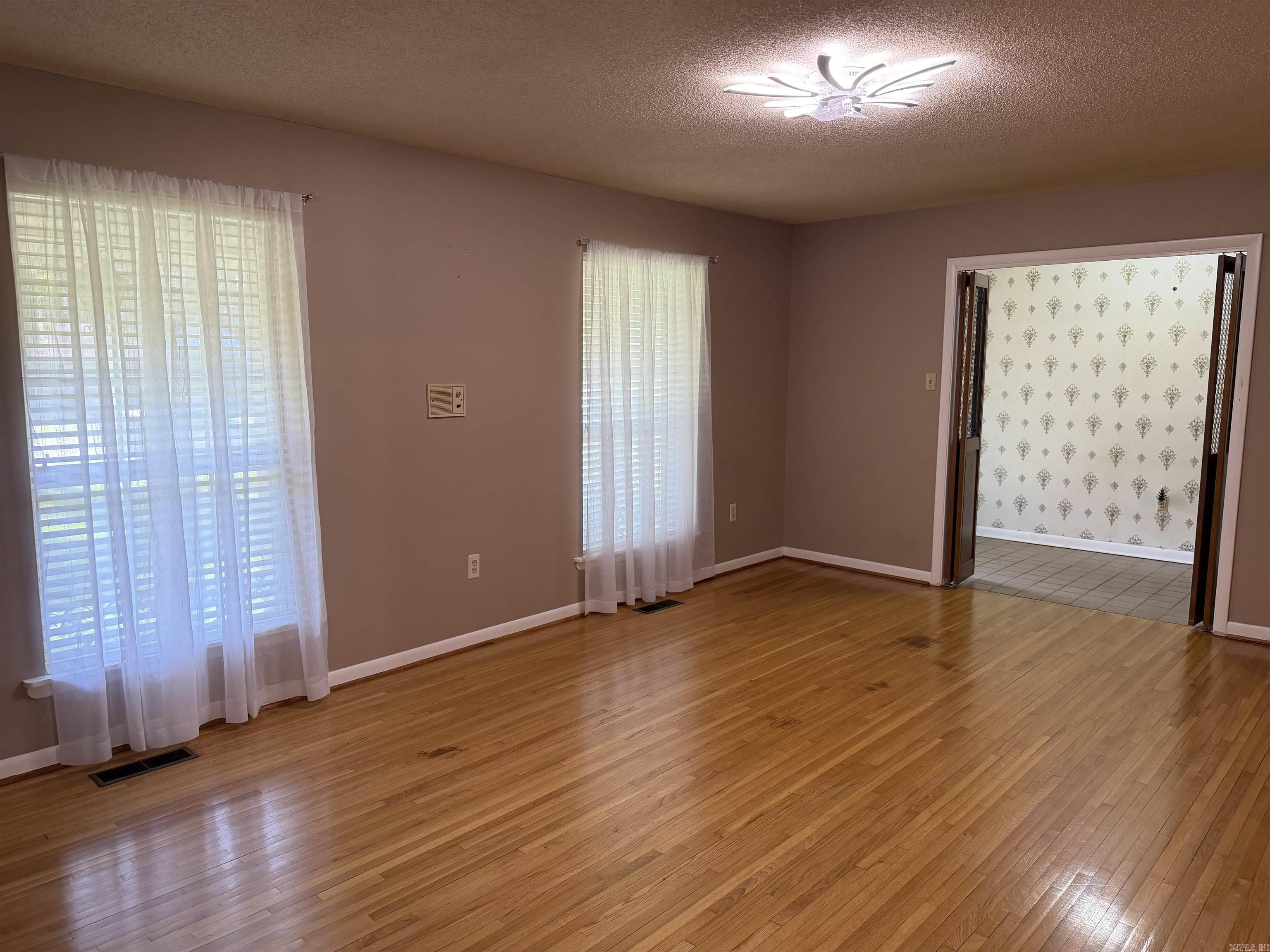 3109 Martineau Place Property Photo 7