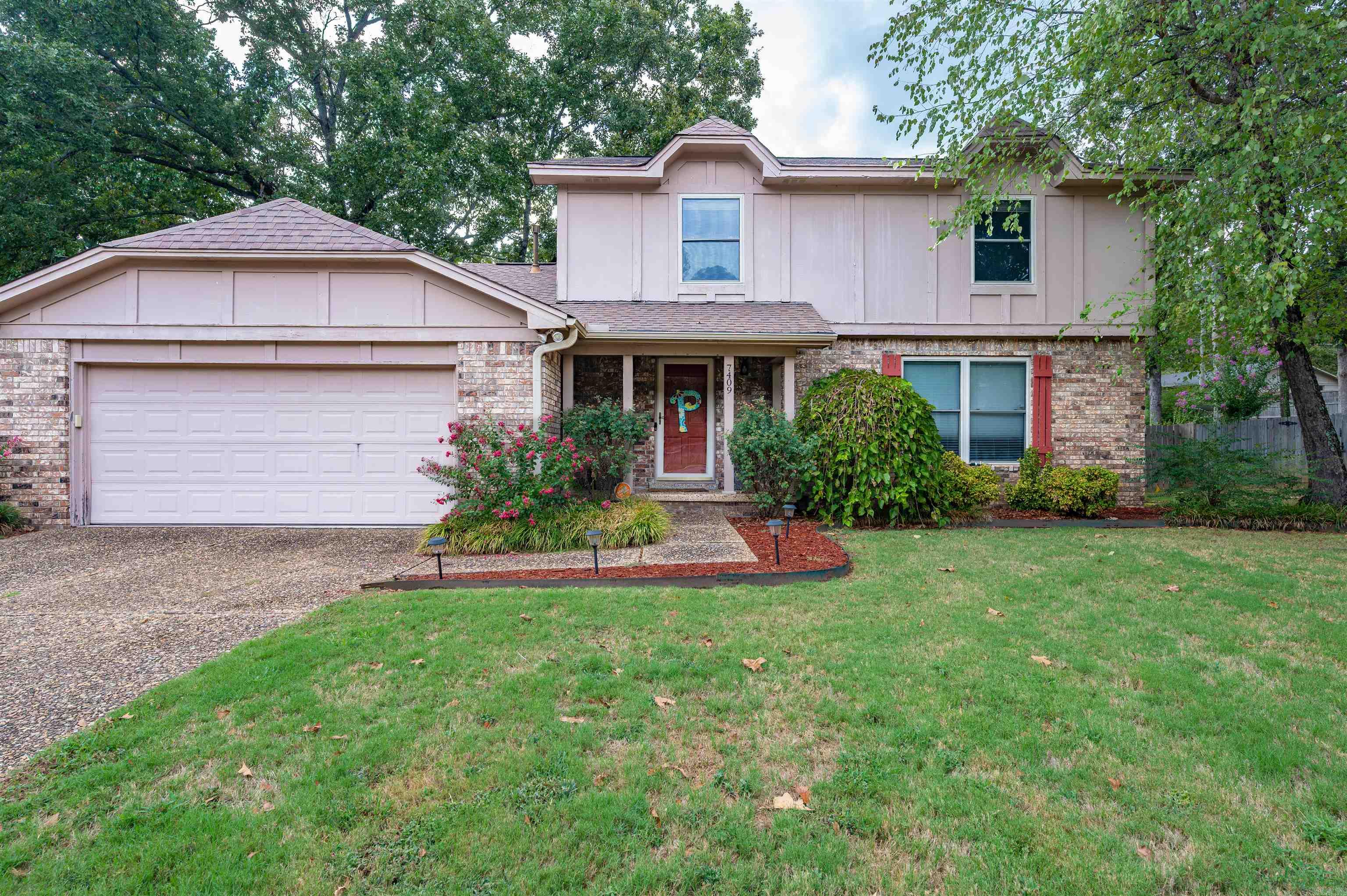7409 Flintrock Property Photo 2