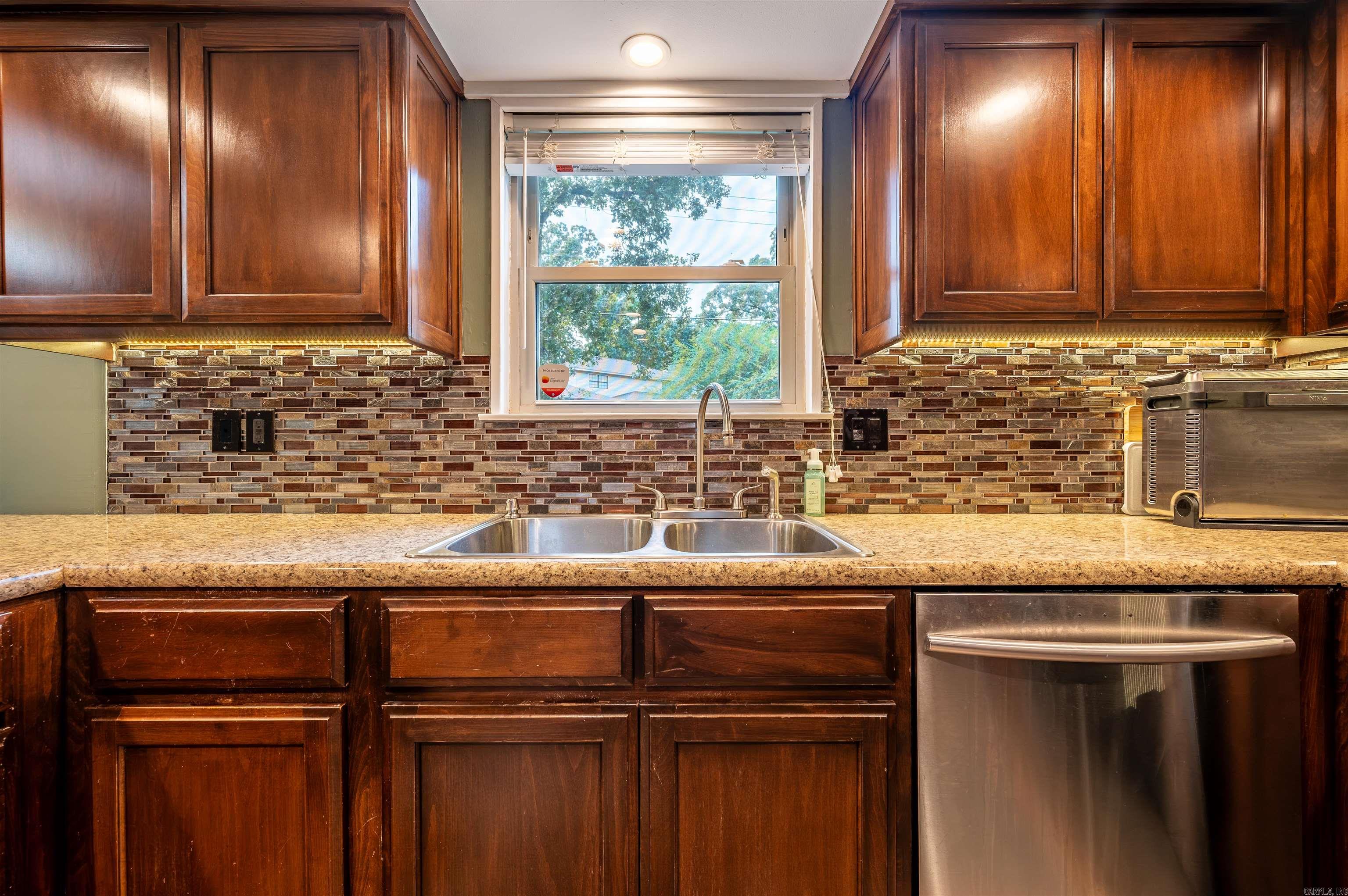 7409 Flintrock Property Photo 12