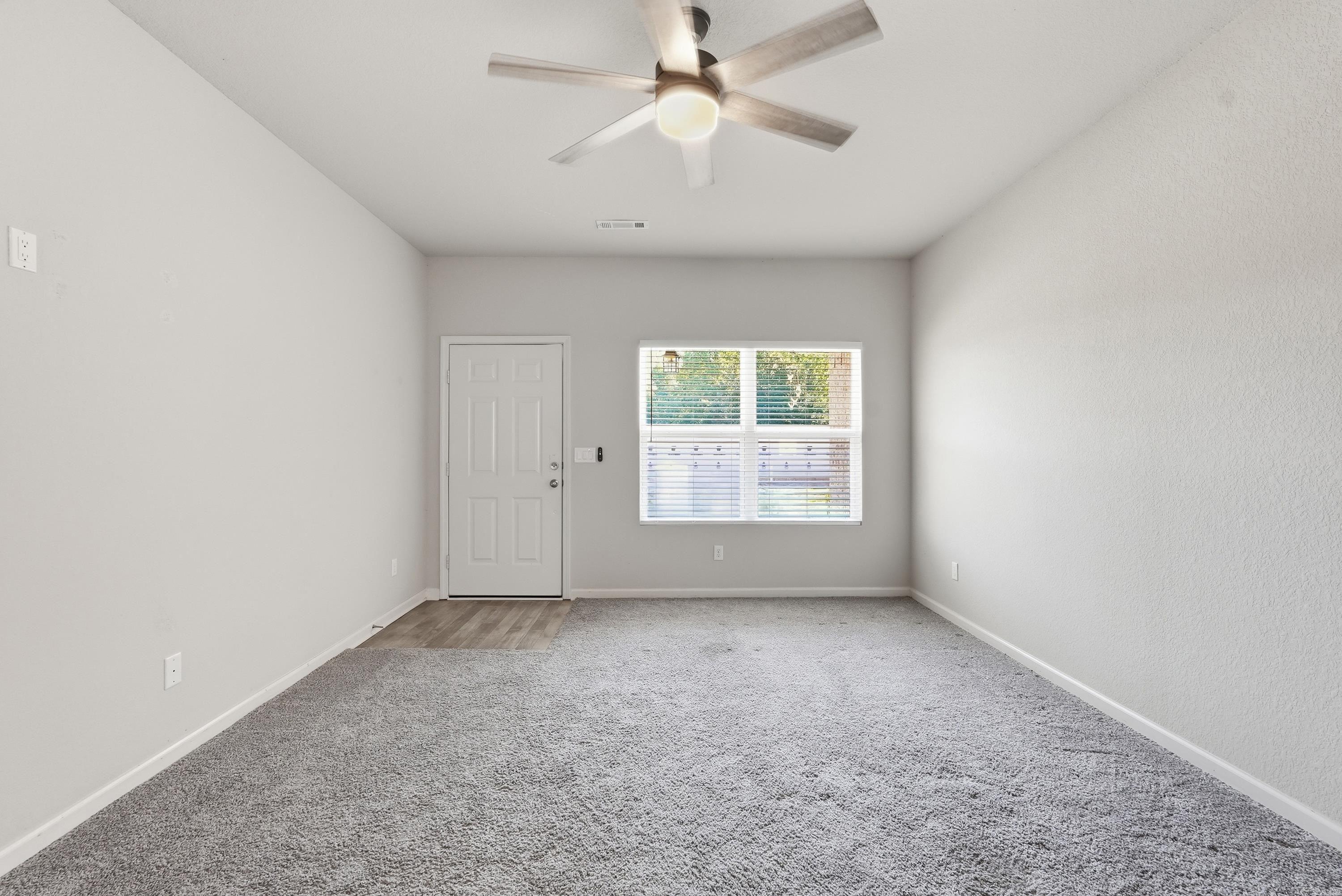 8 Harvest Lane Property Photo 9
