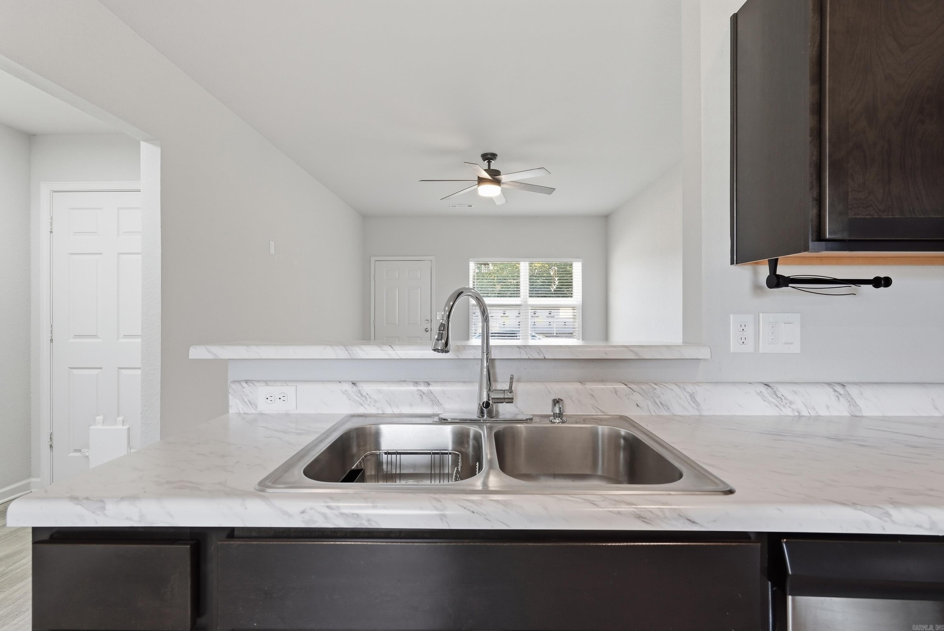 8 Harvest Lane Property Photo 12