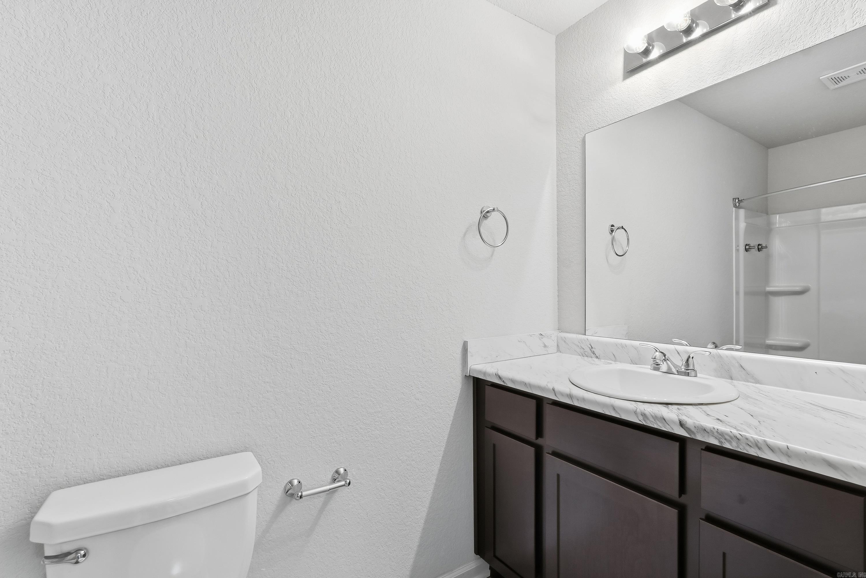 8 Harvest Lane Property Photo 18
