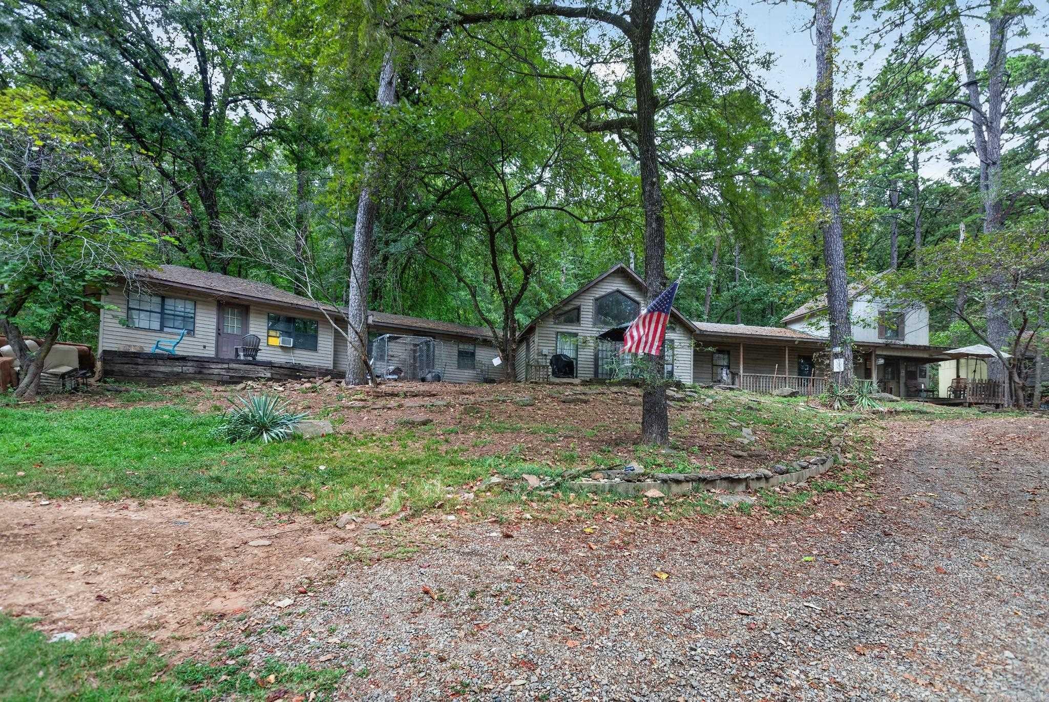 1867 County Road 3568 Property Photo 1