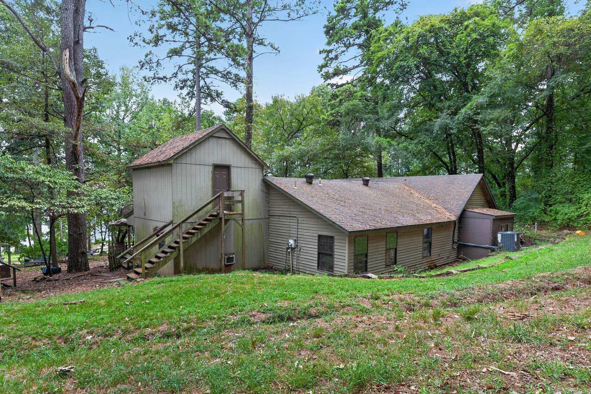 1867 County Road 3568 Property Photo 4