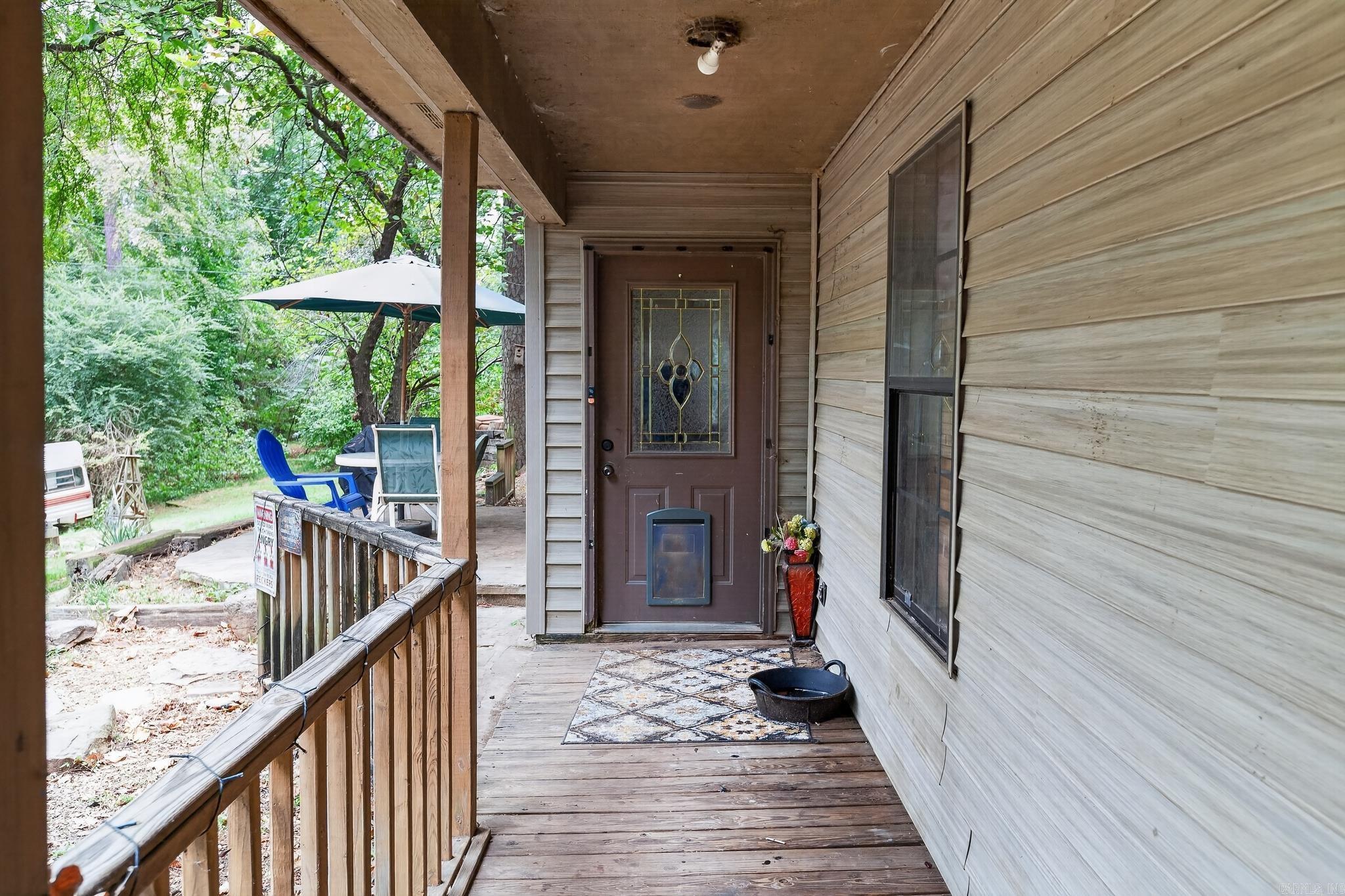 1867 County Road 3568 Property Photo 6