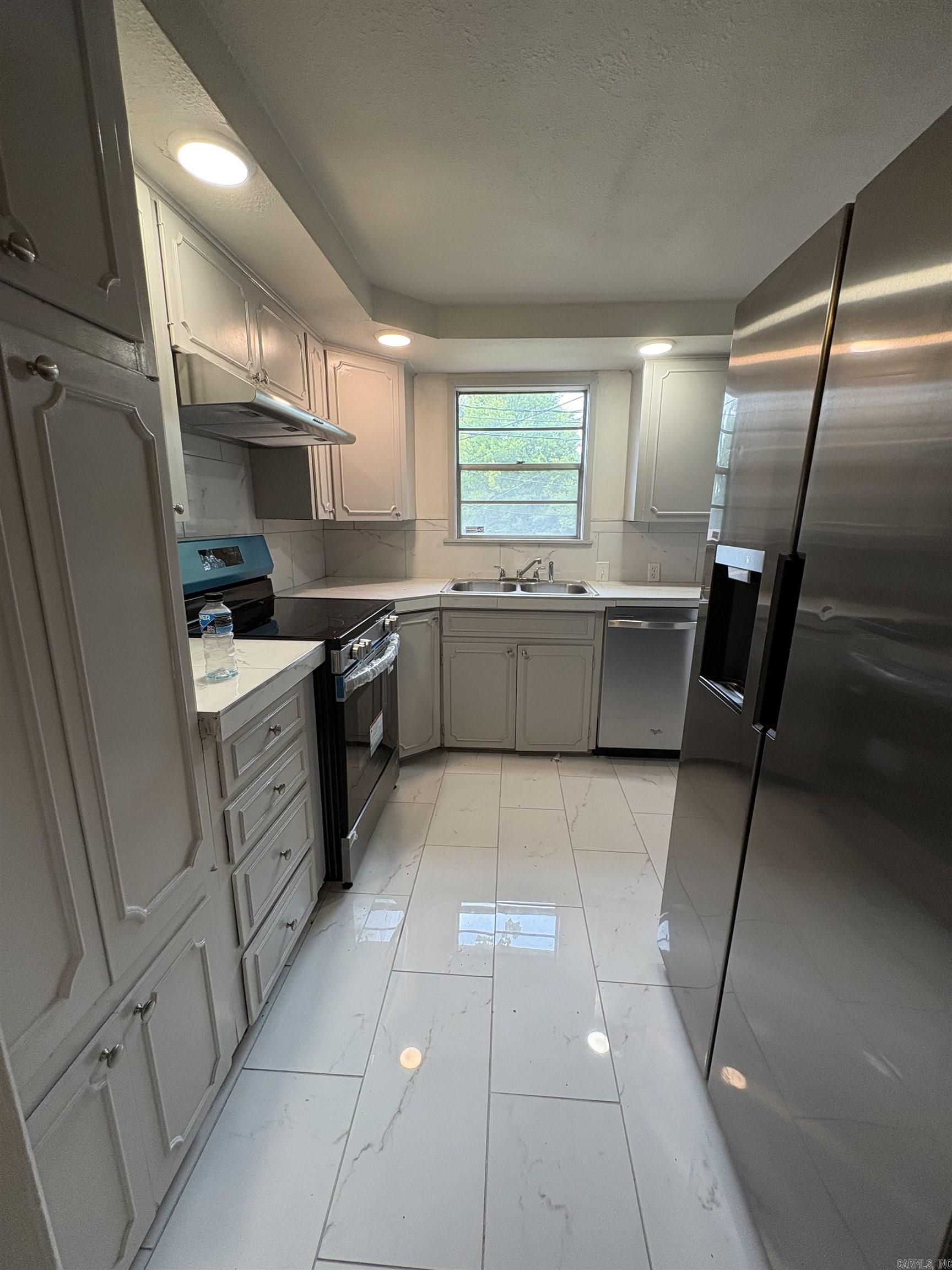 1608 Green Meadow Drive Property Photo 2