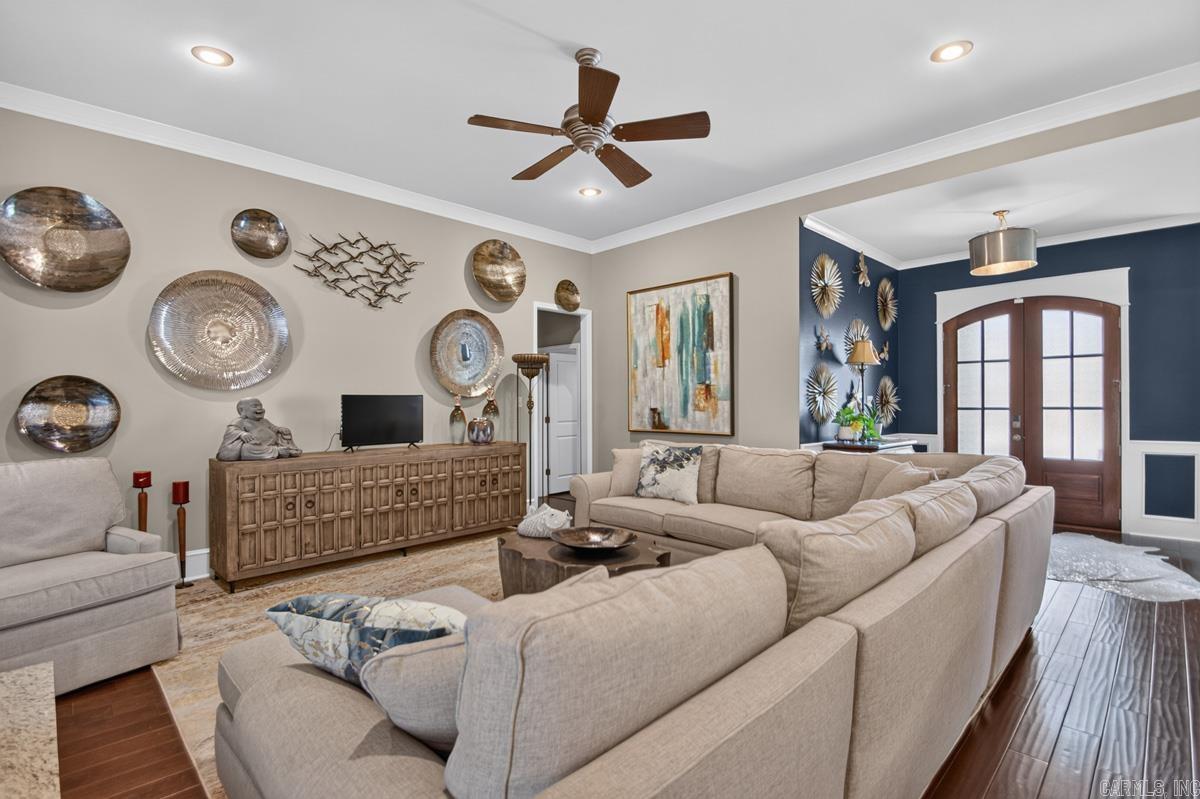 9016 Naples Cove Property Photo 6