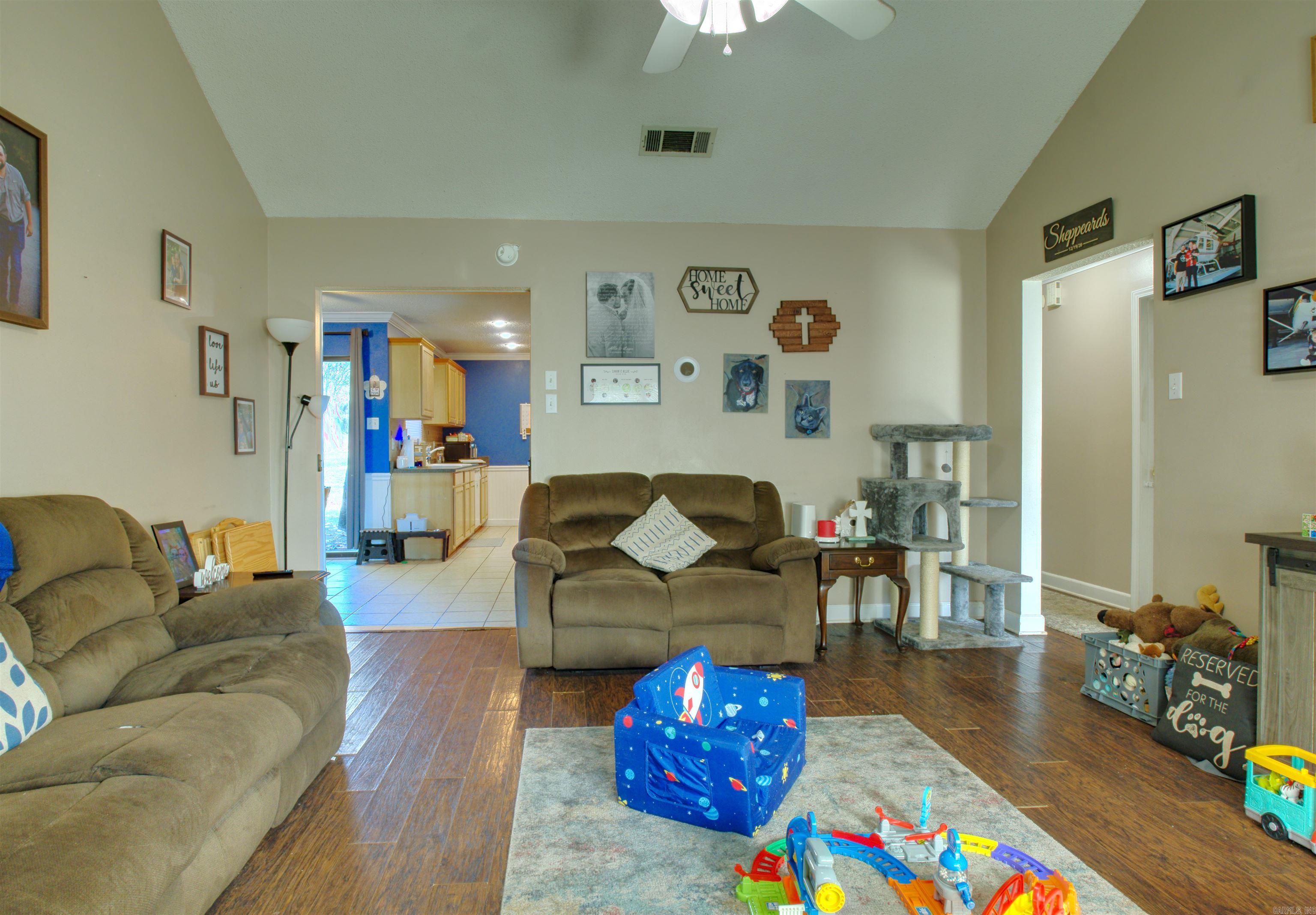 217 Briarpatch Lane Property Photo 5