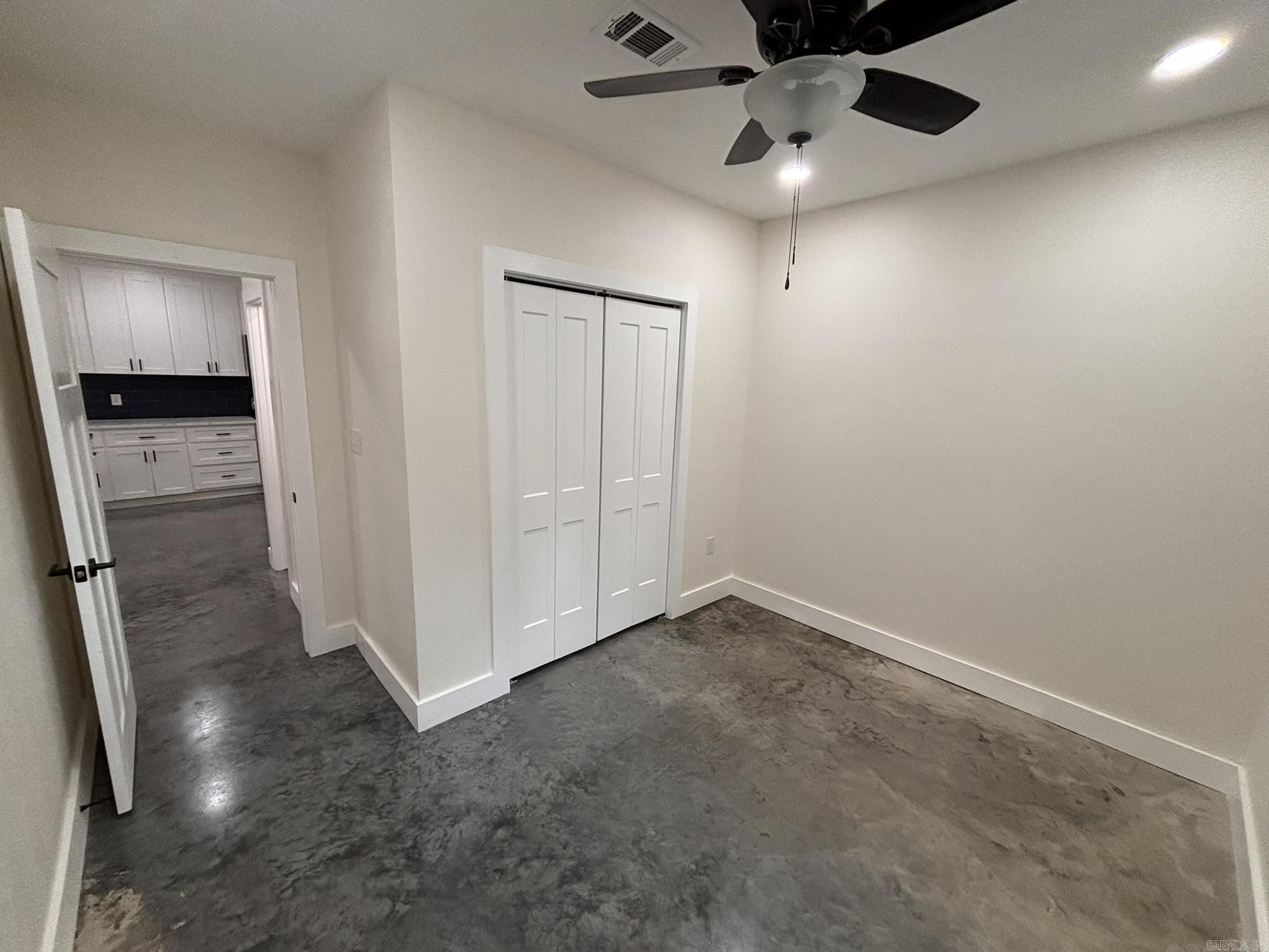 6 Vince Ln Property Photo 23