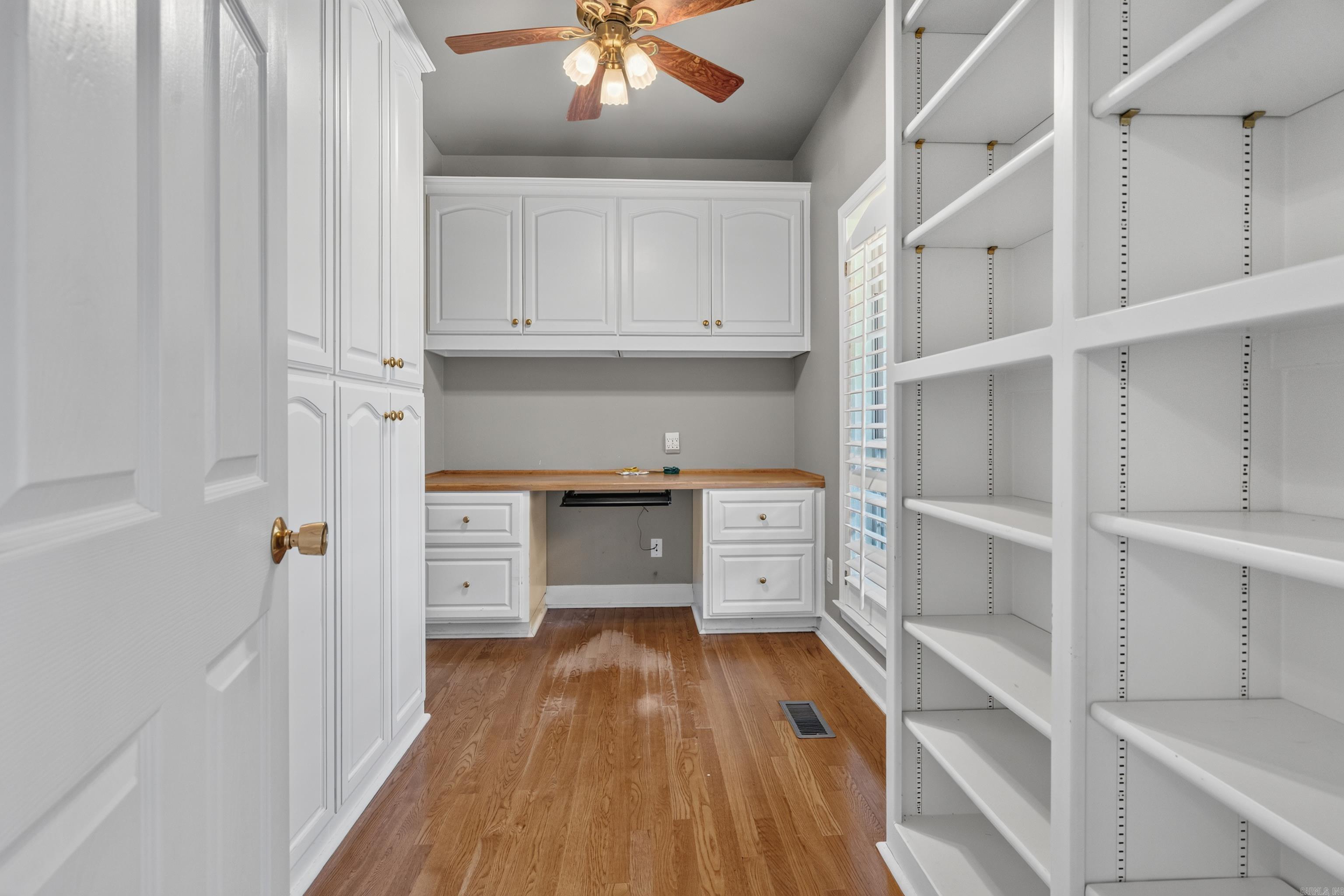 42200 Torrington Drive Property Photo 17