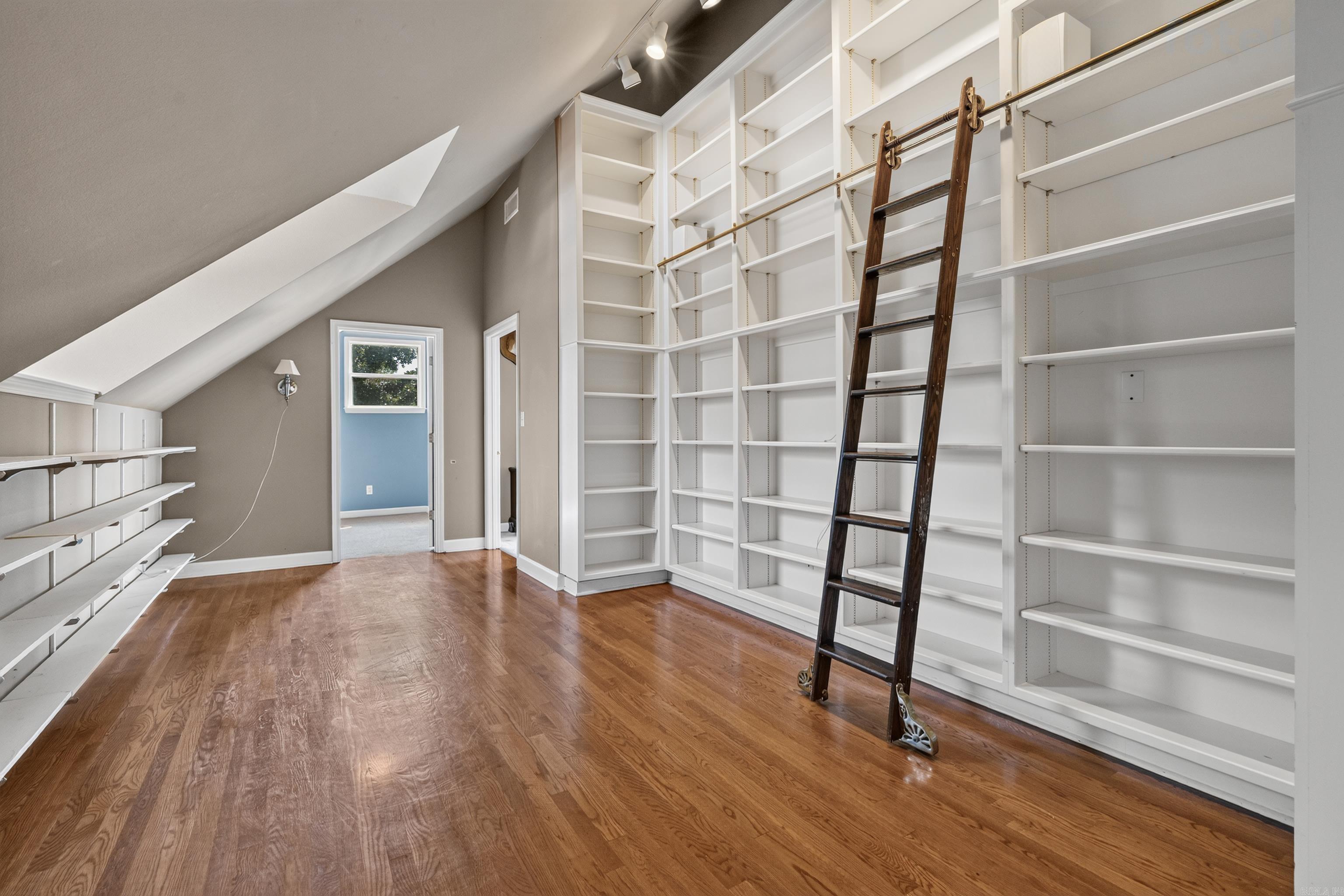 42200 Torrington Drive Property Photo 27