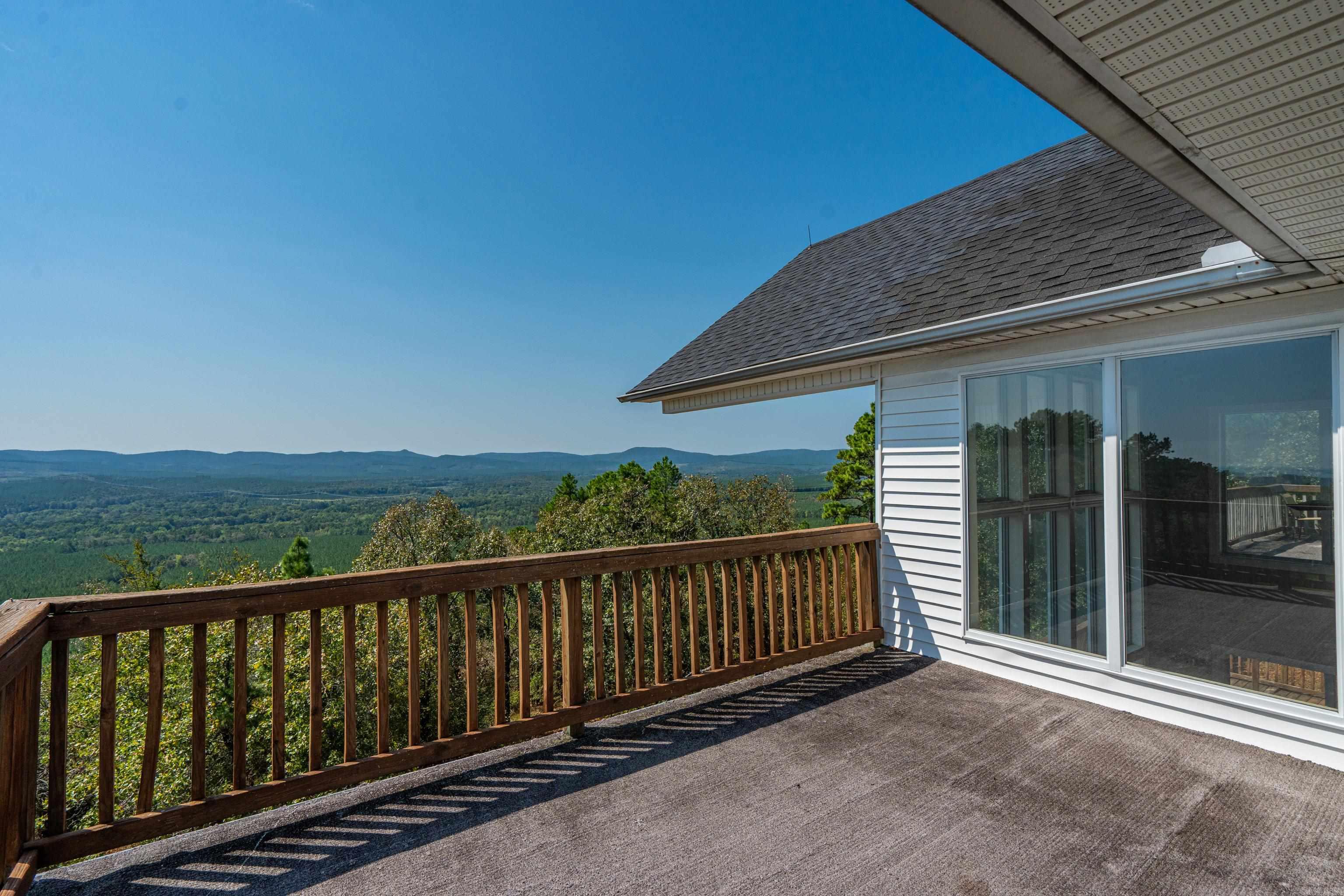 42200 Torrington Drive Property Photo 32
