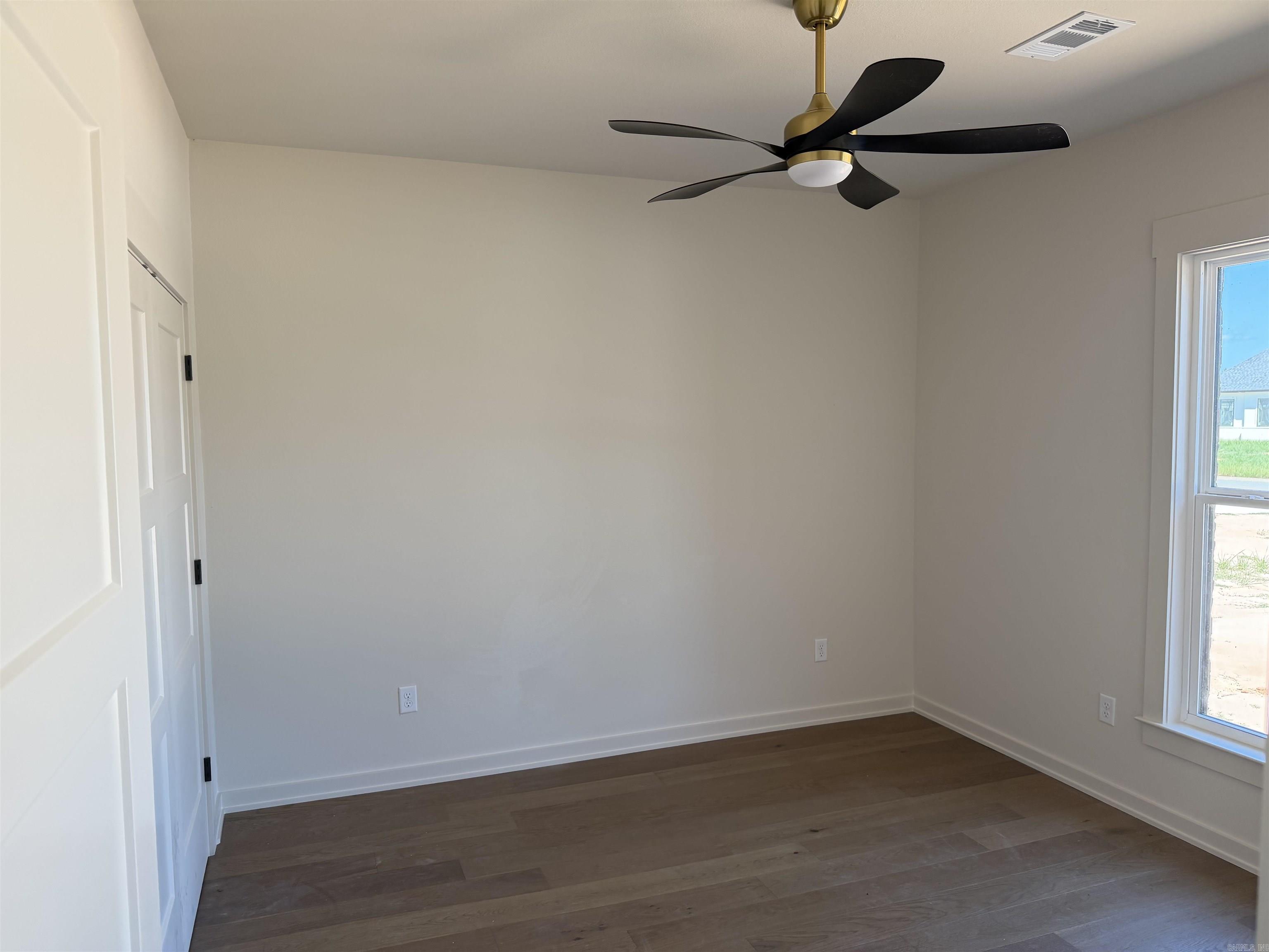 2326 Lakewood Circle Property Photo 15