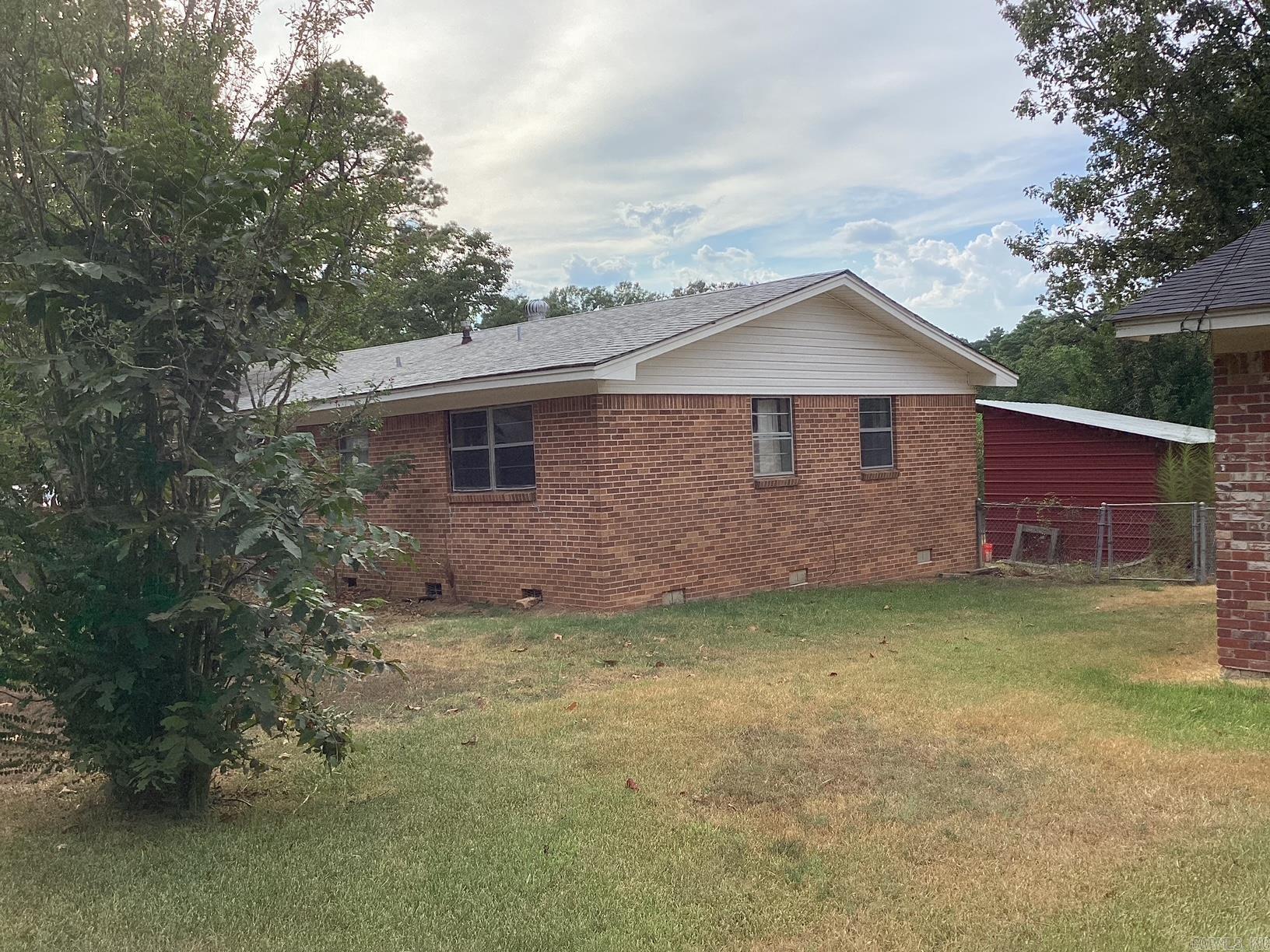 1612 Sunset Dr Property Photo 22