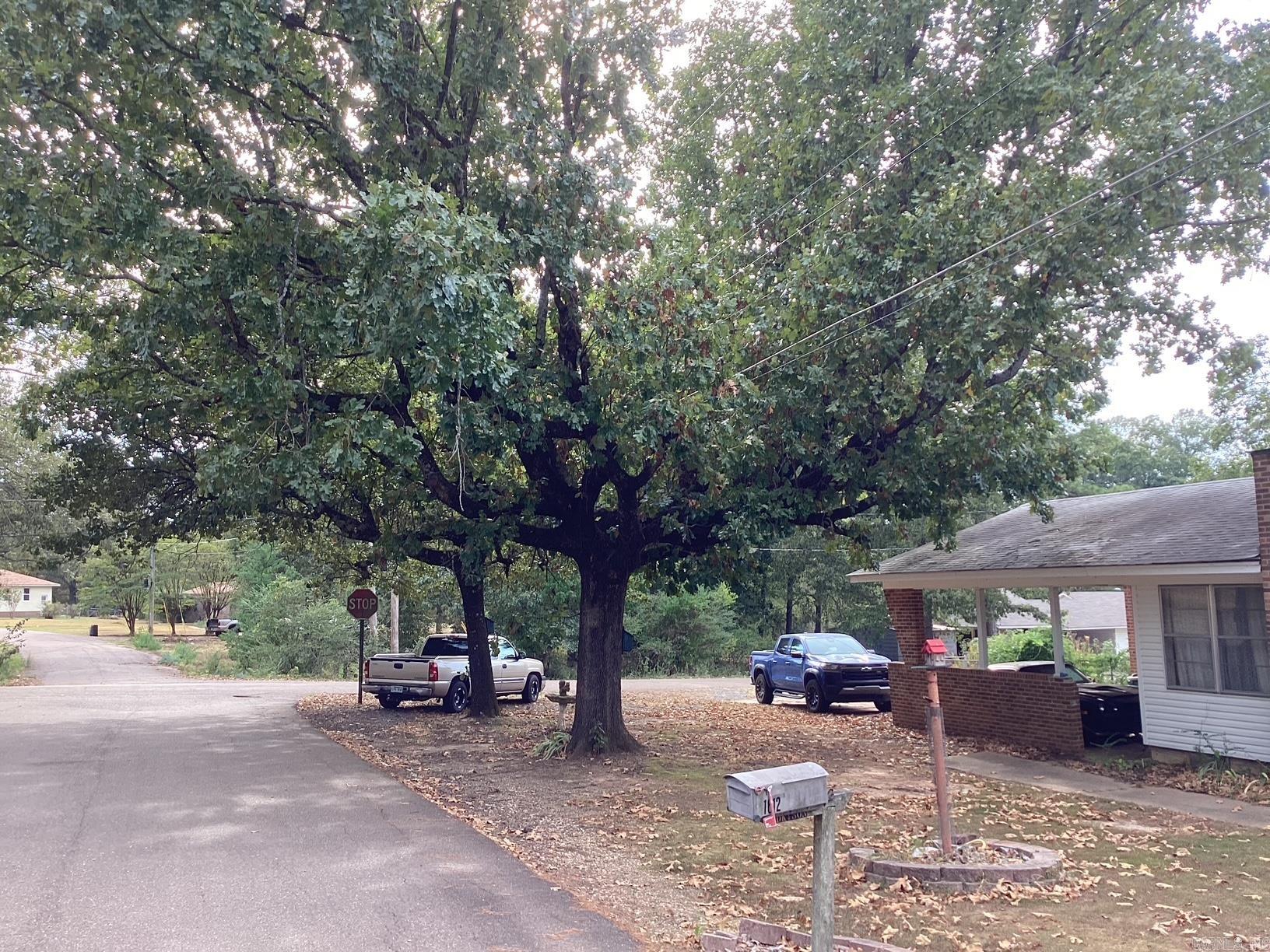 1612 Sunset Dr Property Photo 23
