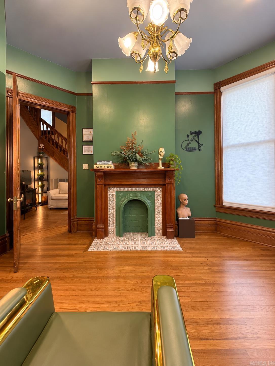 1311 S Broadway Street Property Photo 6