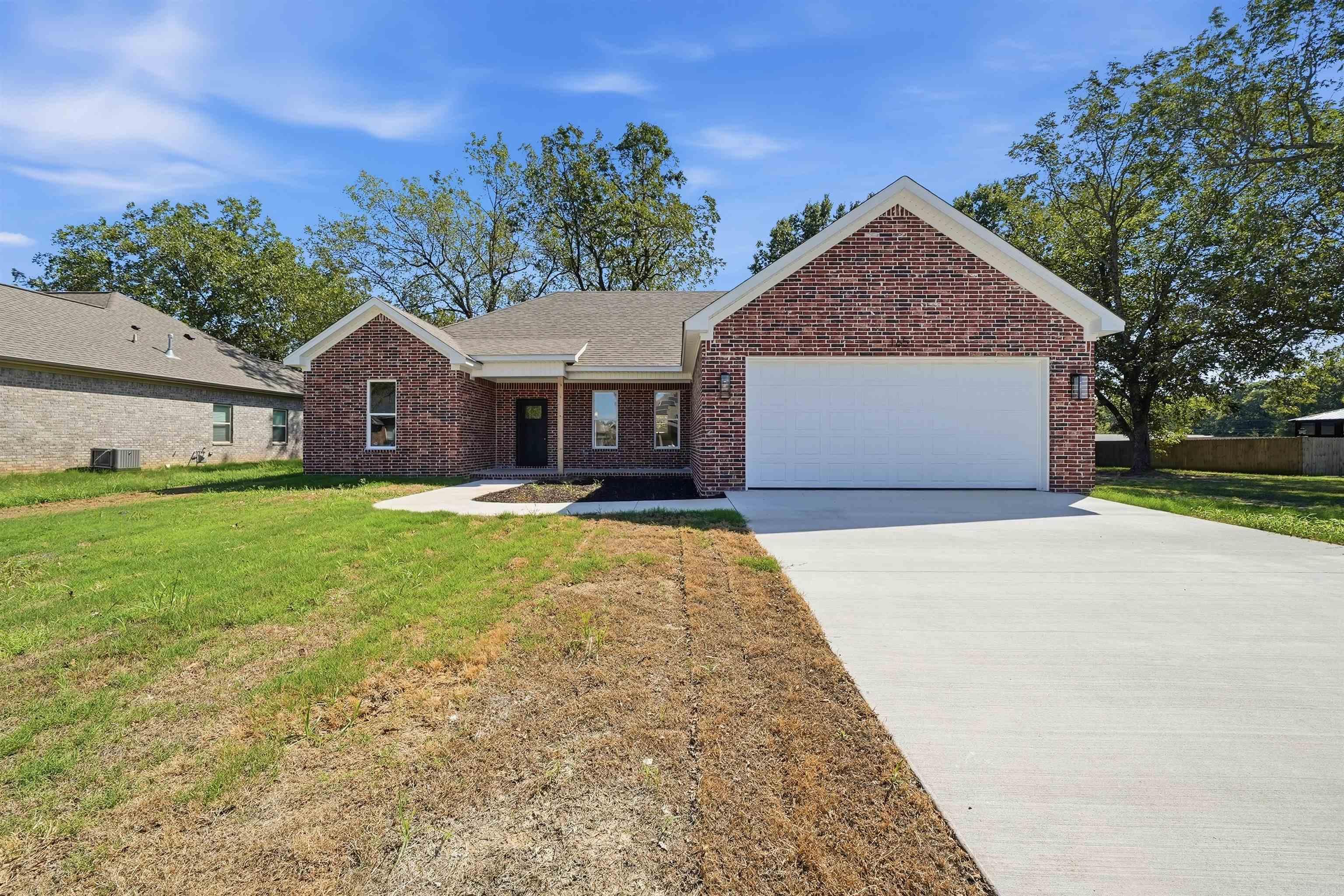 165 Kayla Lane Property Photo 1