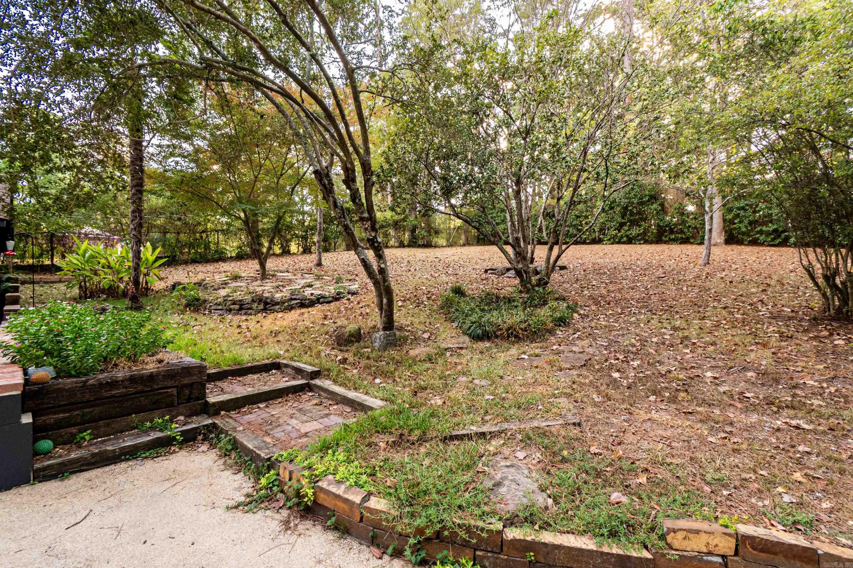 2508 Forest Lawn Dr Property Photo 5