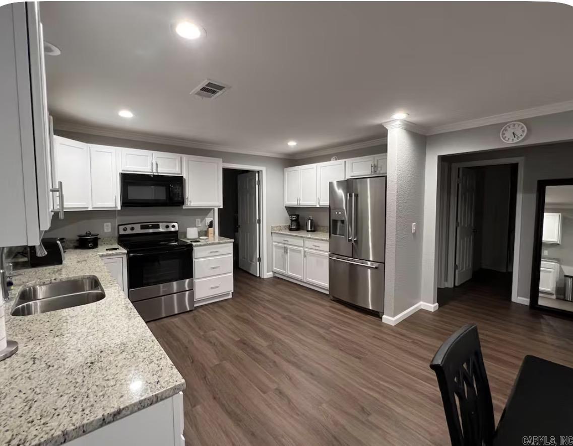 South Street Property Photo 29