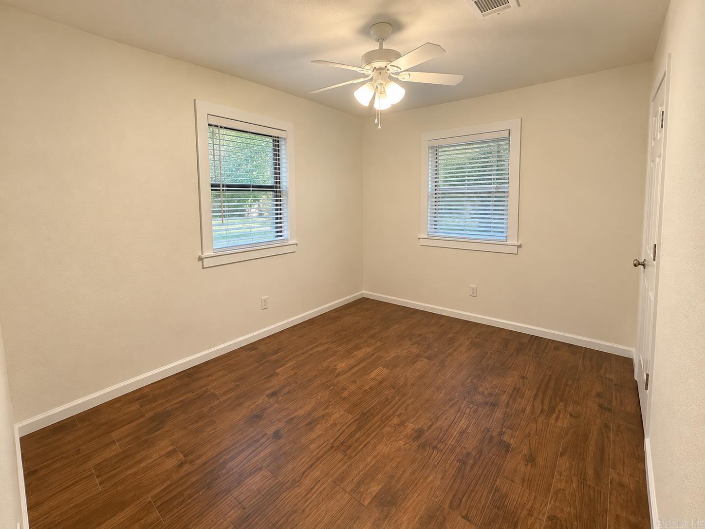 28 Meadowbrook Property Photo 5